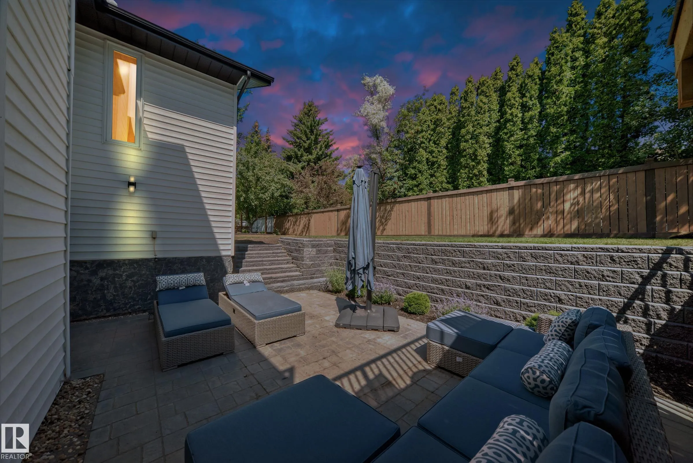 424 BUTCHART Drive