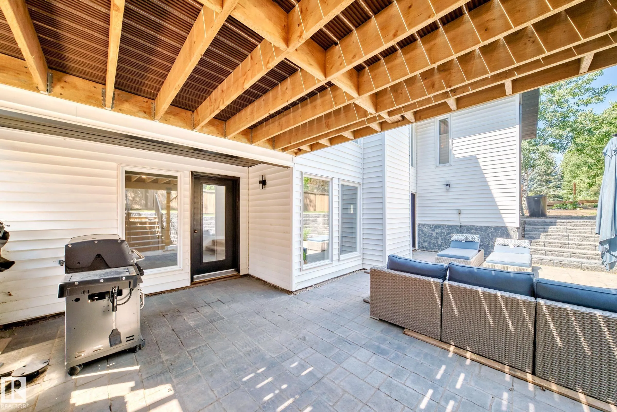 424 BUTCHART Drive