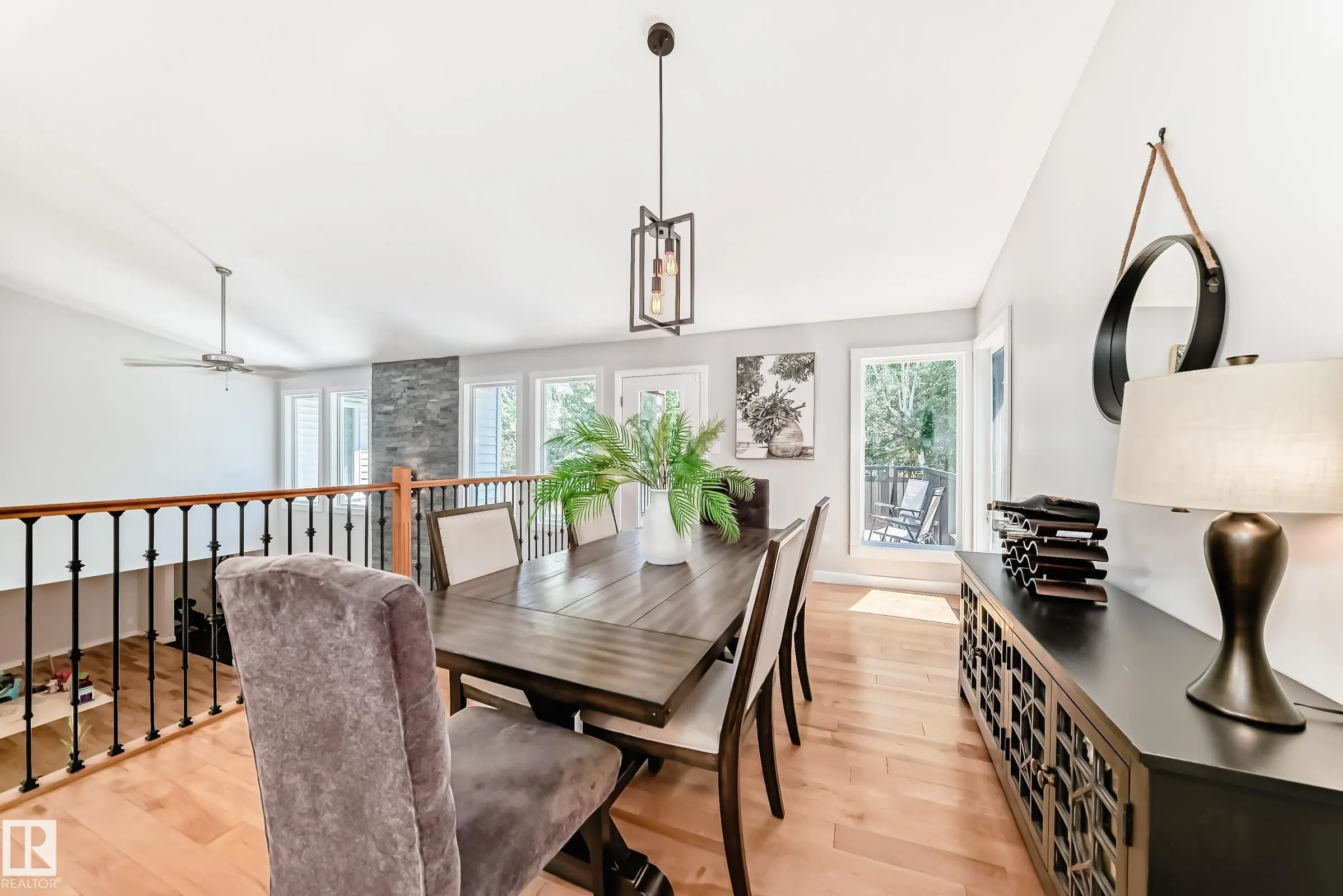 424 BUTCHART Drive