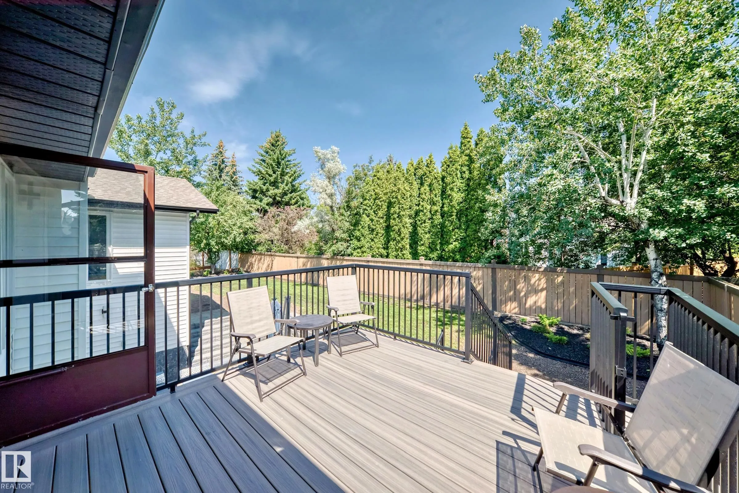 424 BUTCHART Drive