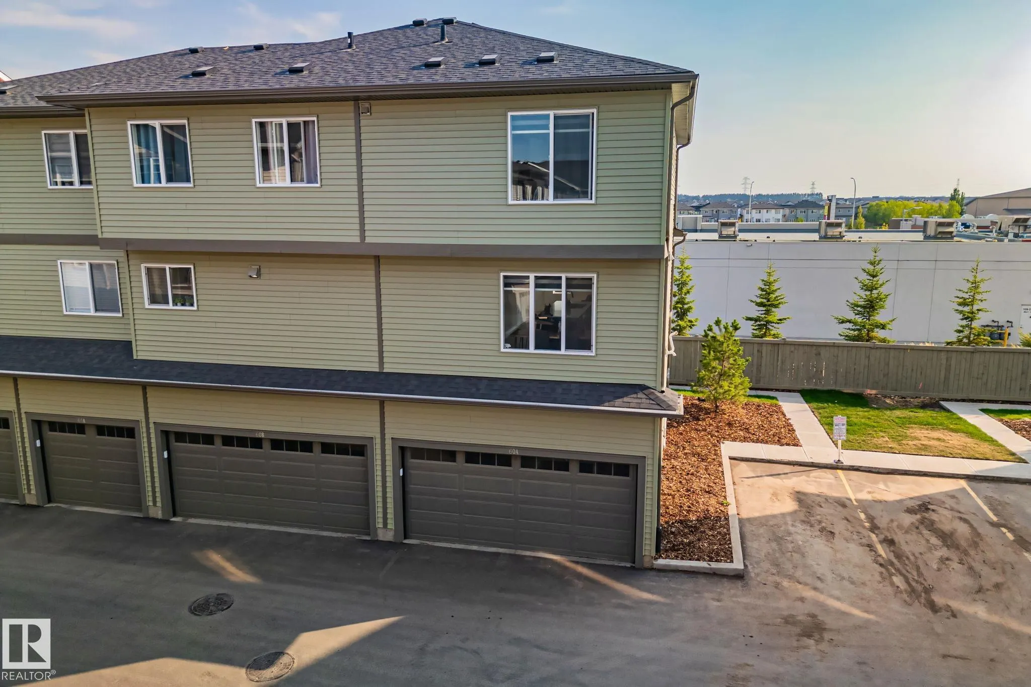 1530 TAMARACK Boulevard