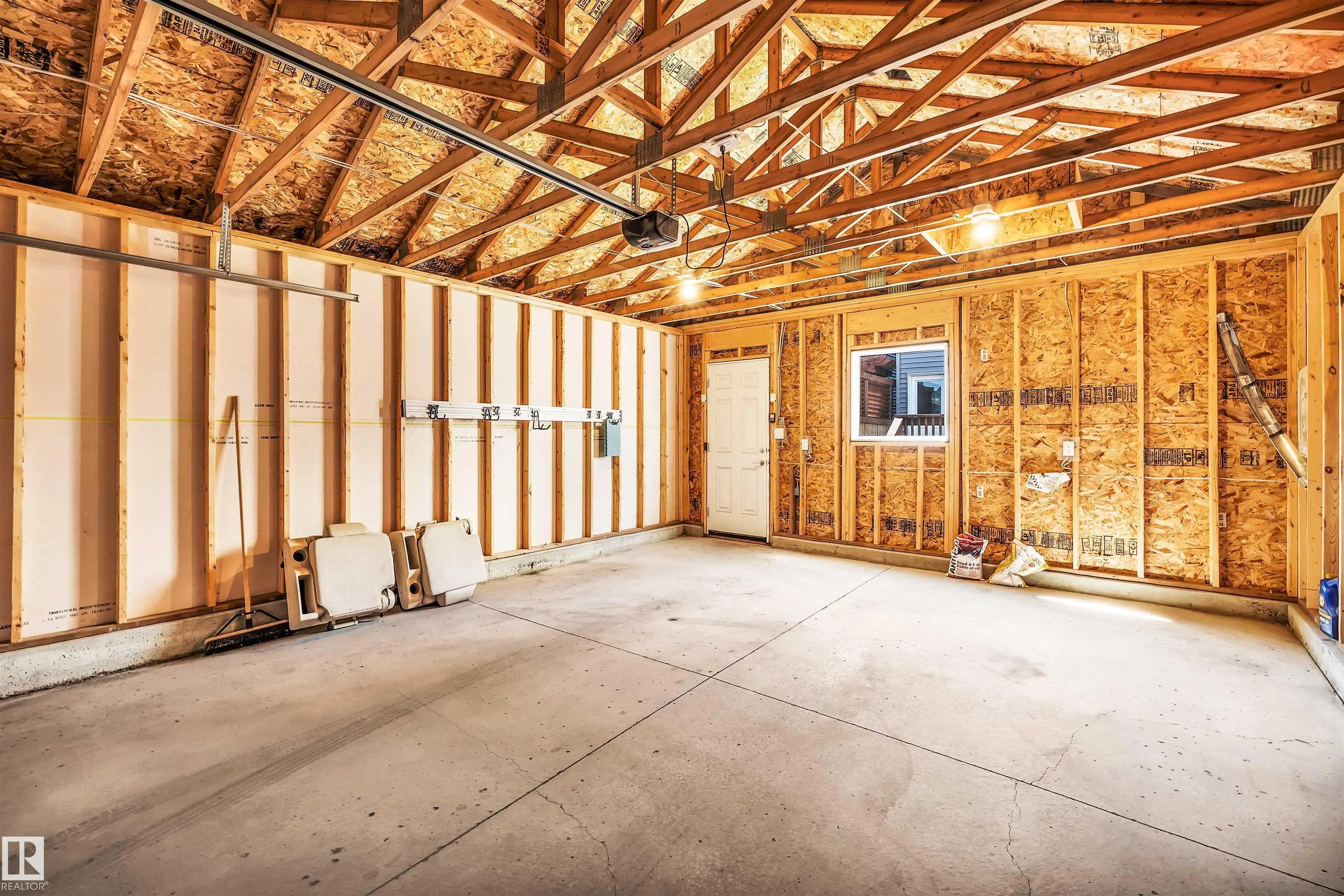 4051 CHAPPELLE Green