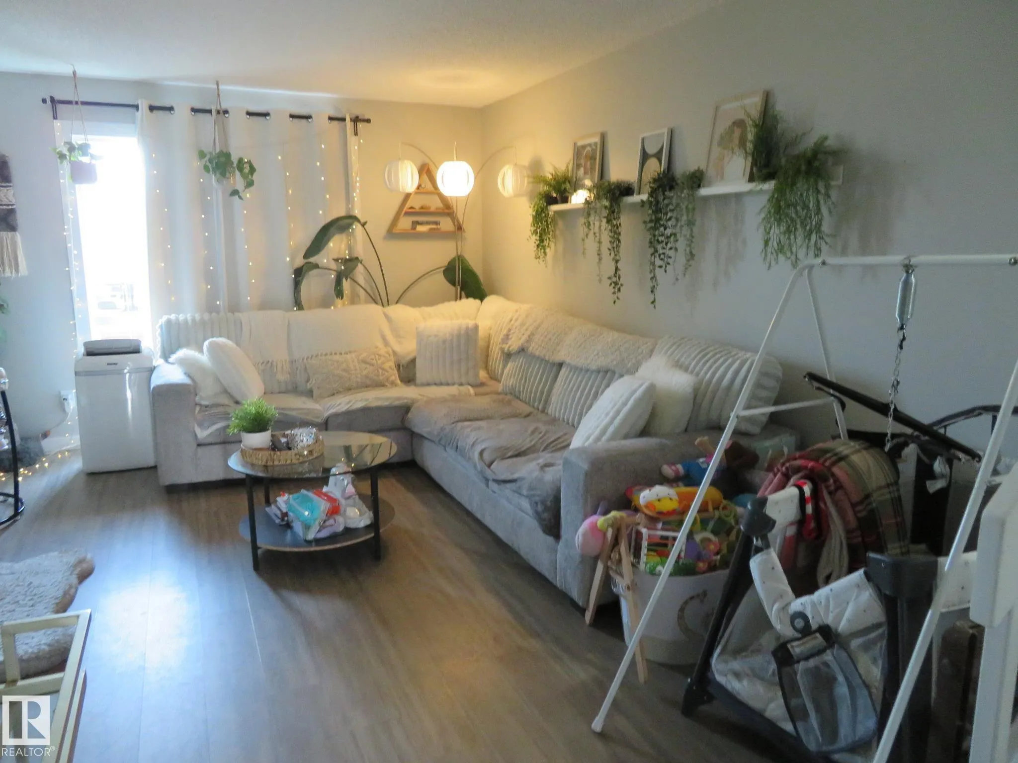 26 WESTRIDGE Place