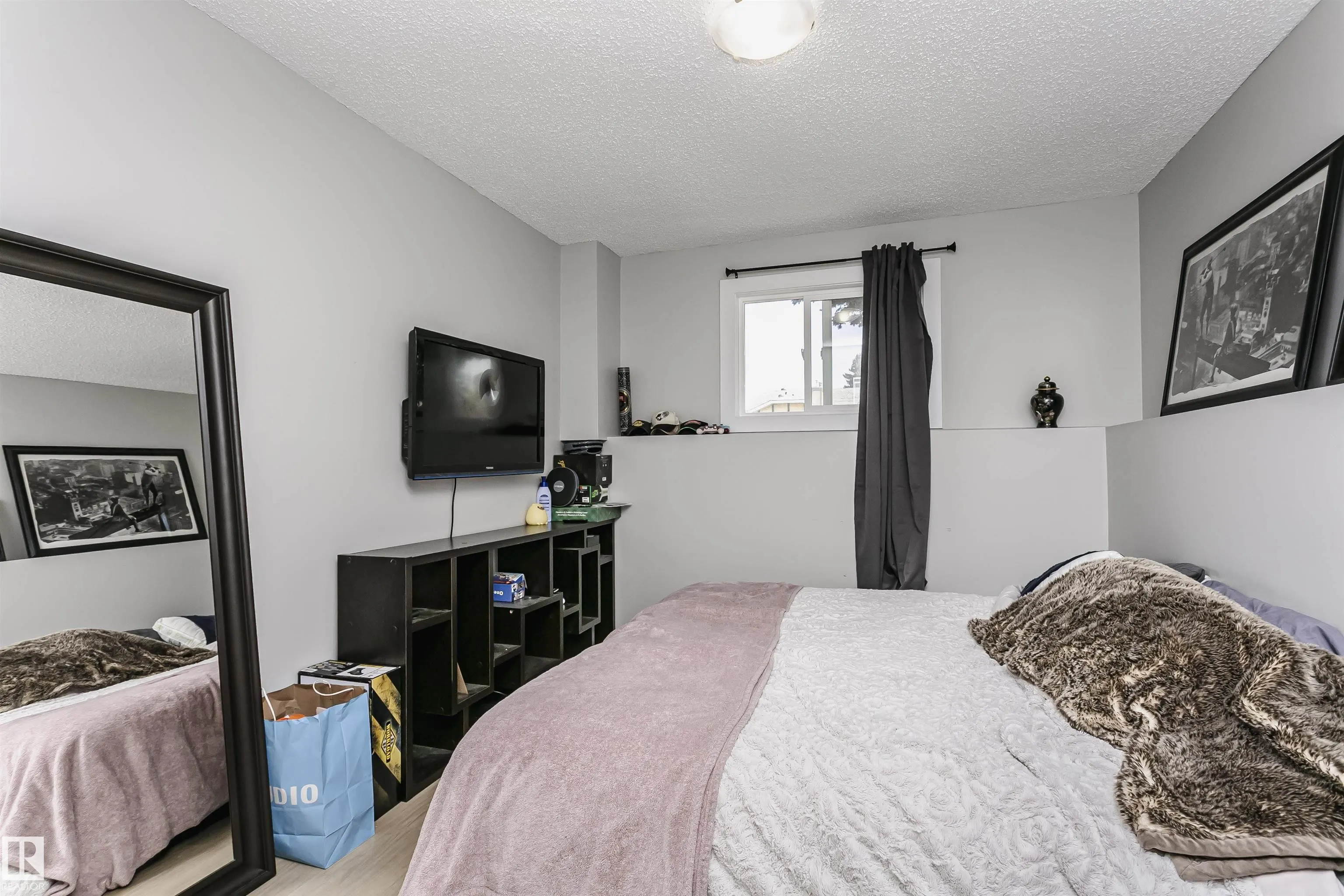 26 WESTRIDGE Place