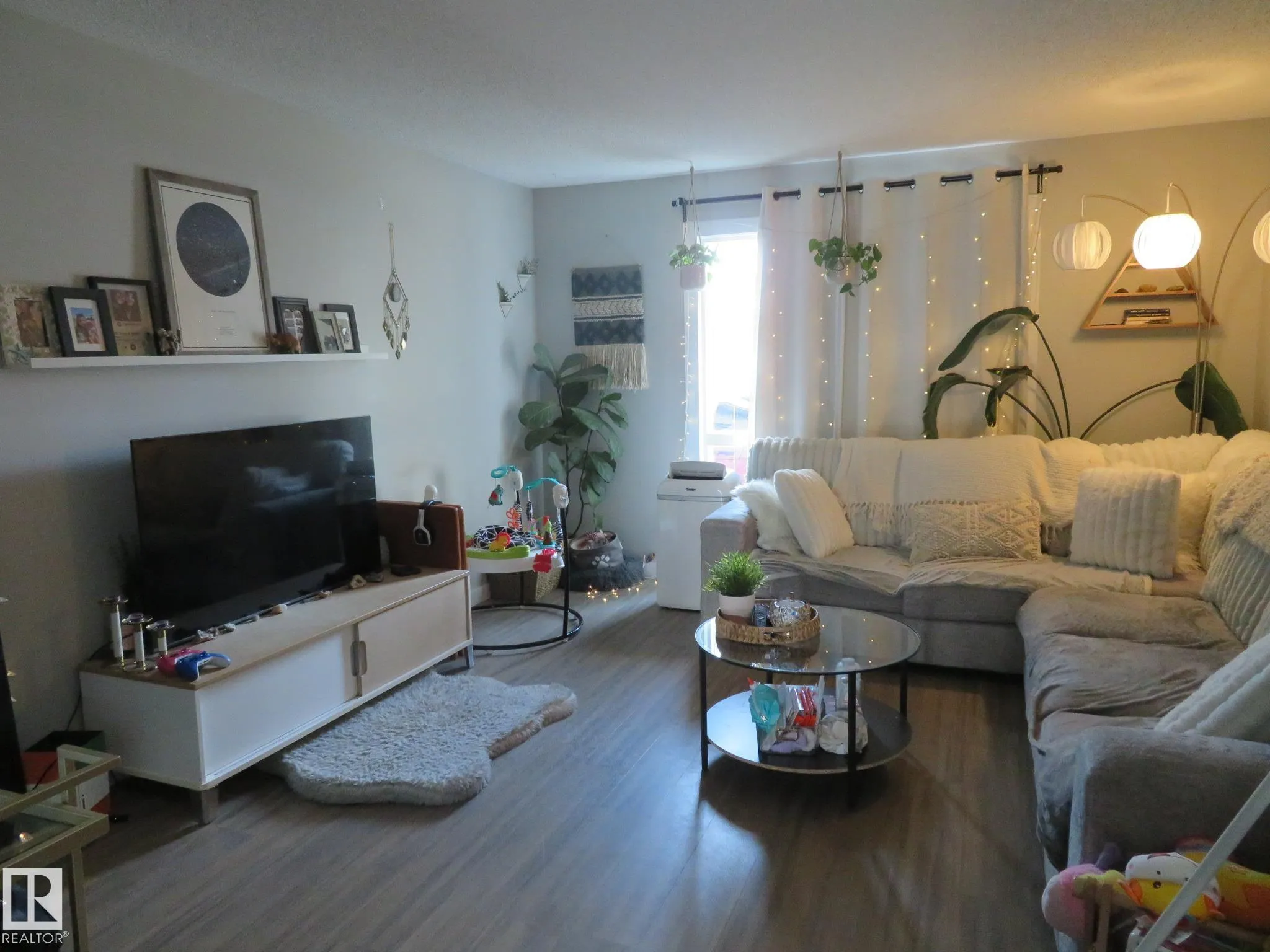 26 WESTRIDGE Place