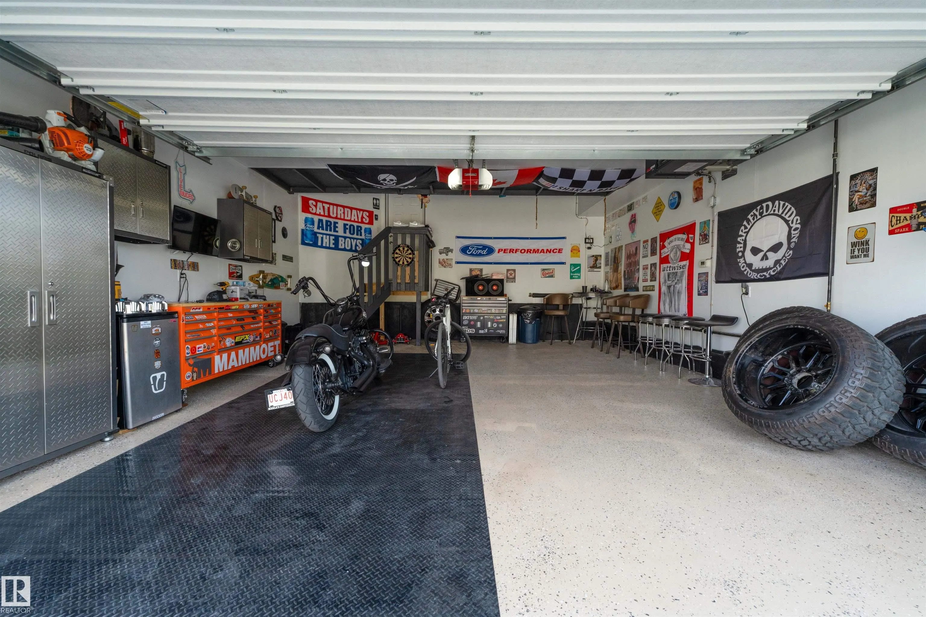 37 SEQUOIA Bend