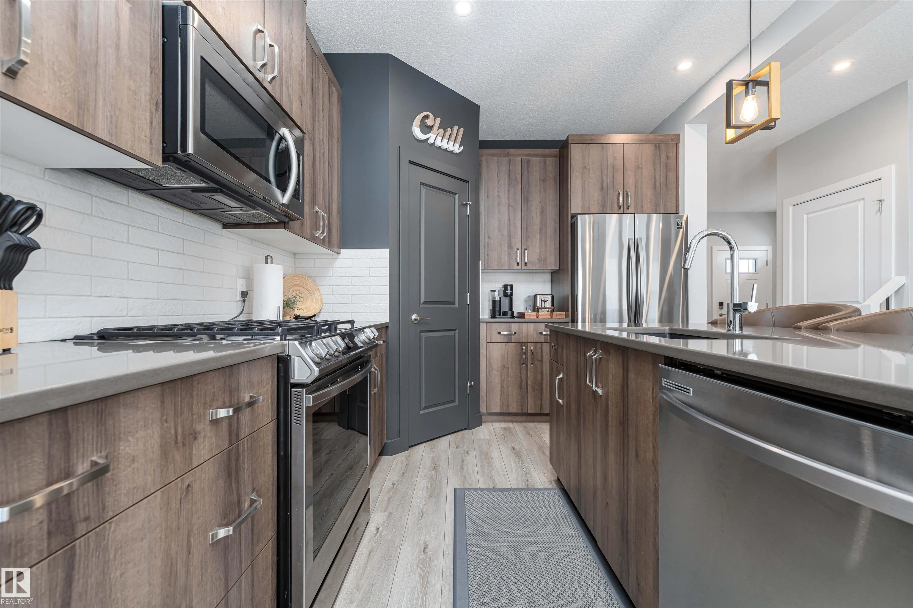 37 SEQUOIA Bend