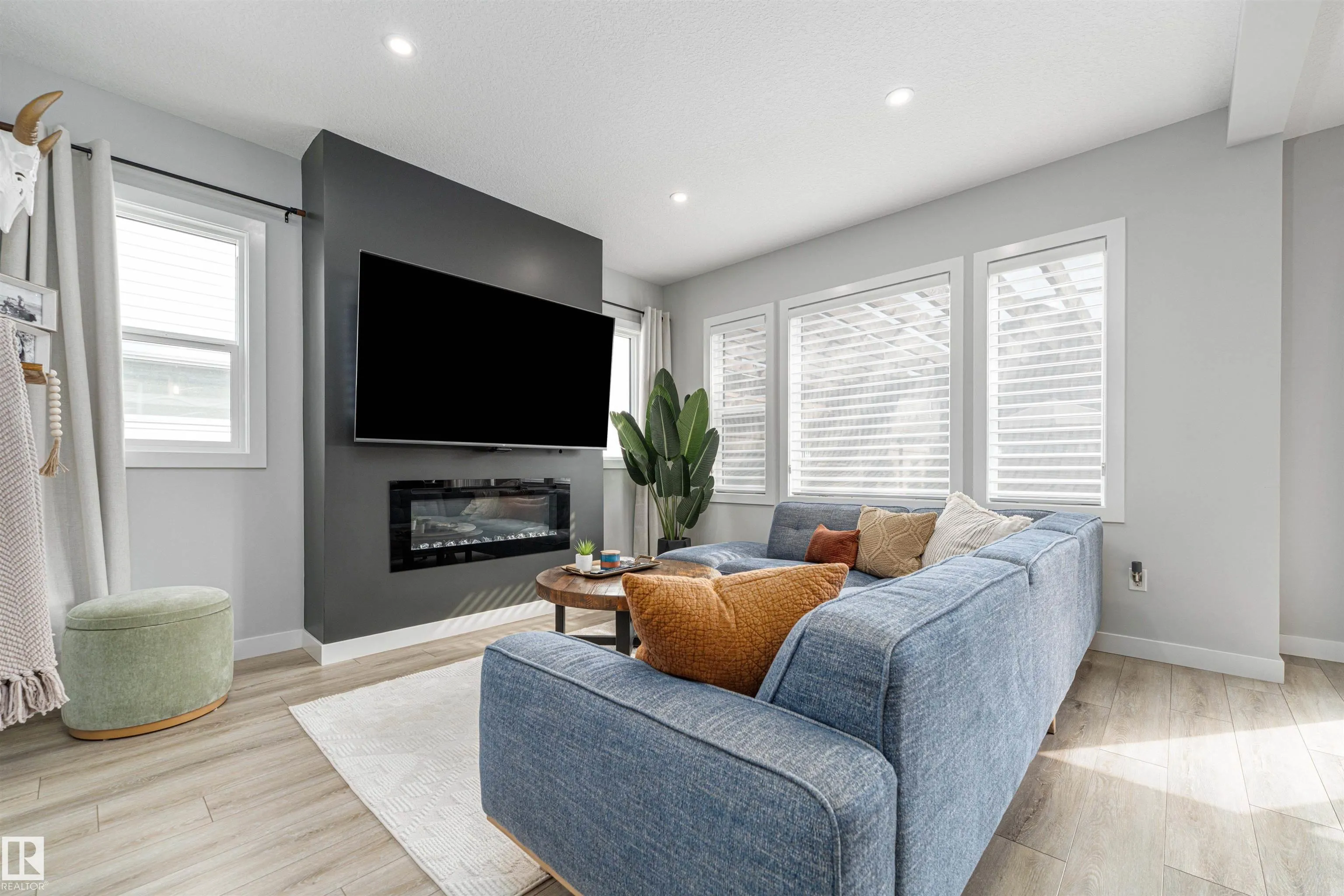 37 SEQUOIA Bend