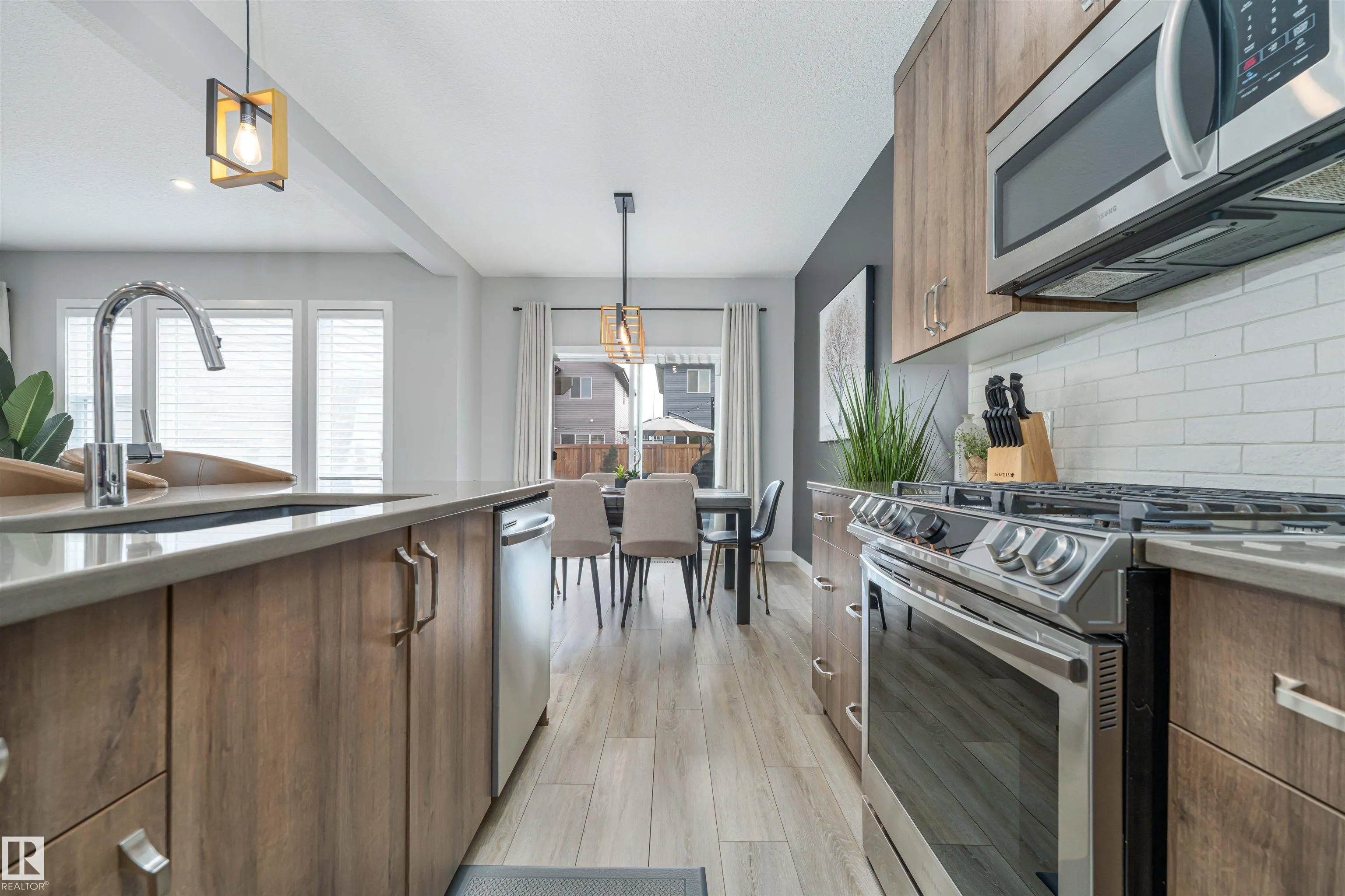 37 SEQUOIA Bend