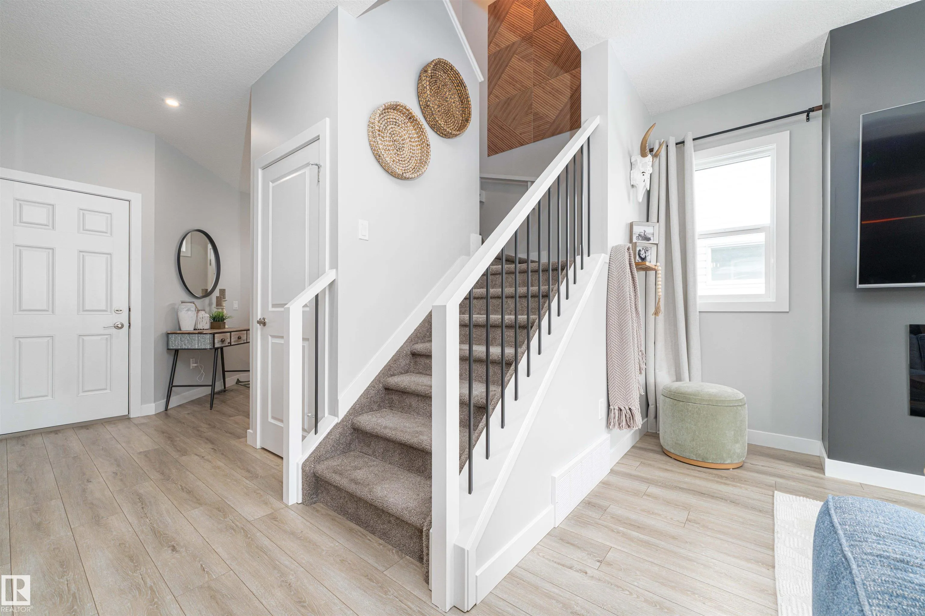 37 SEQUOIA Bend