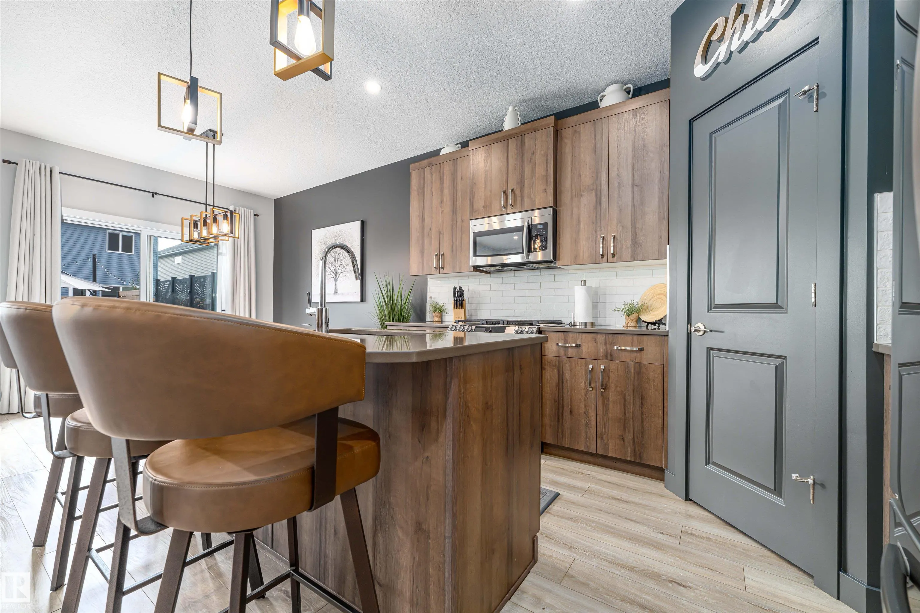 37 SEQUOIA Bend