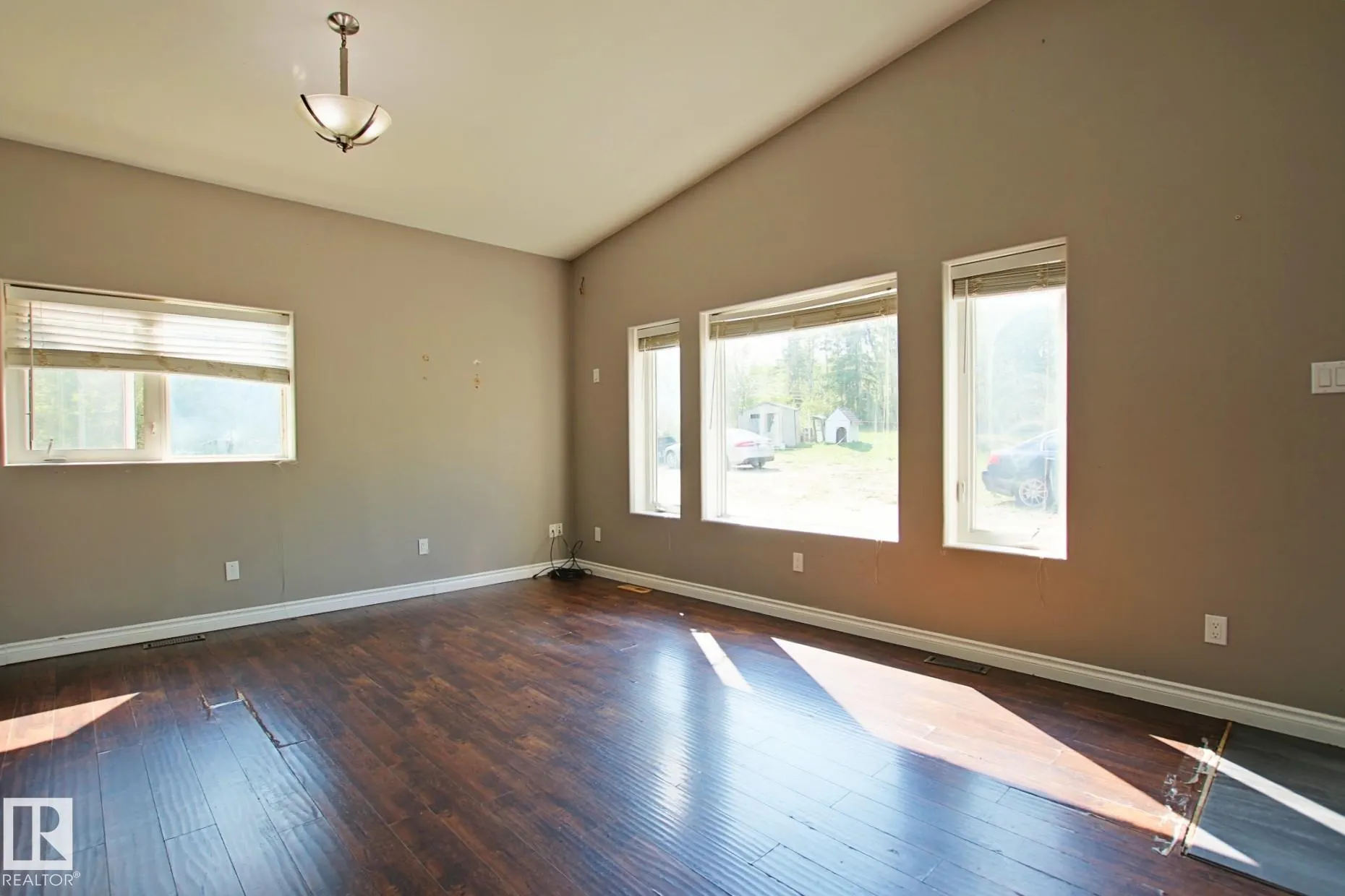 54402 RGE ROAD 15