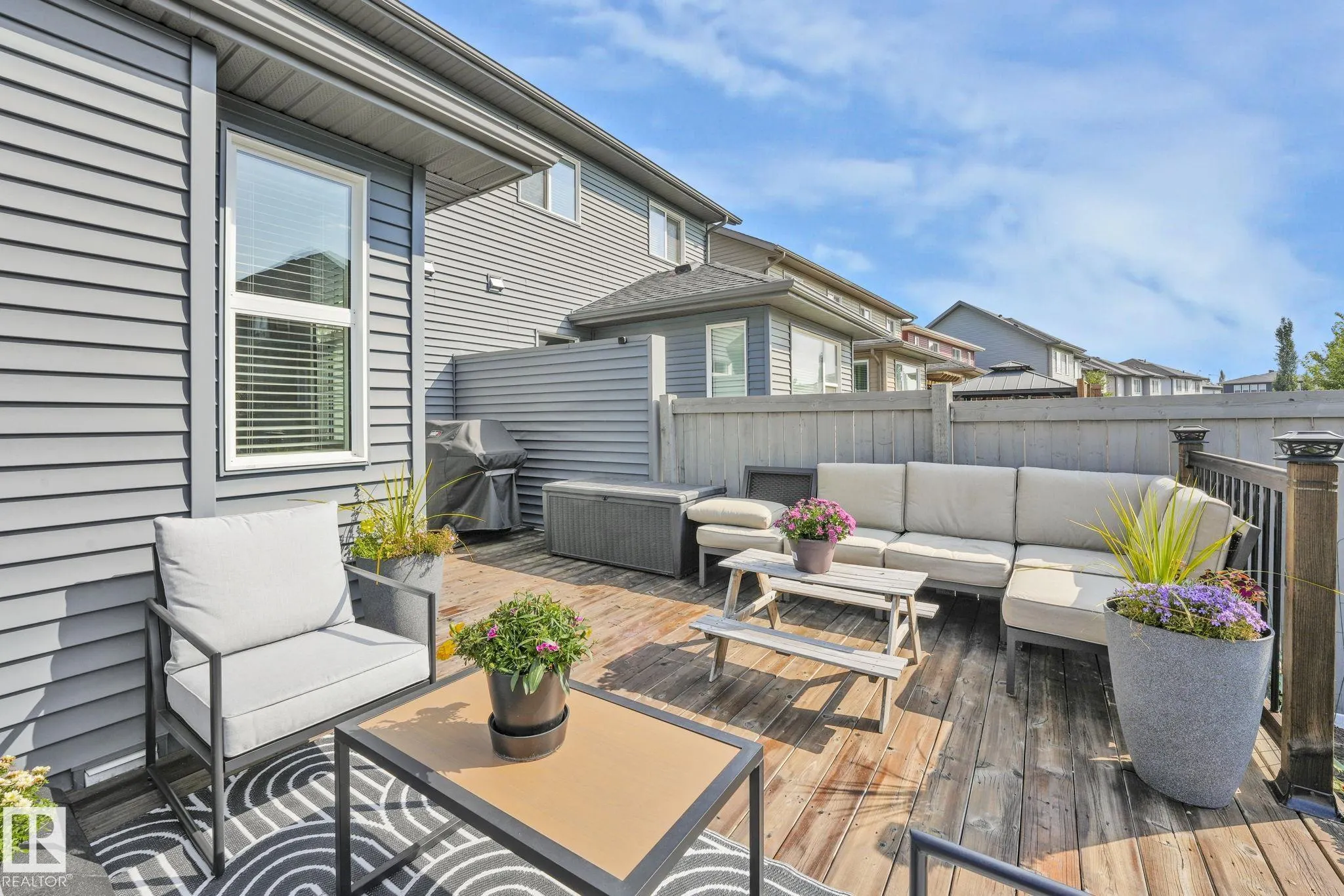 127 AMBERLEY Way