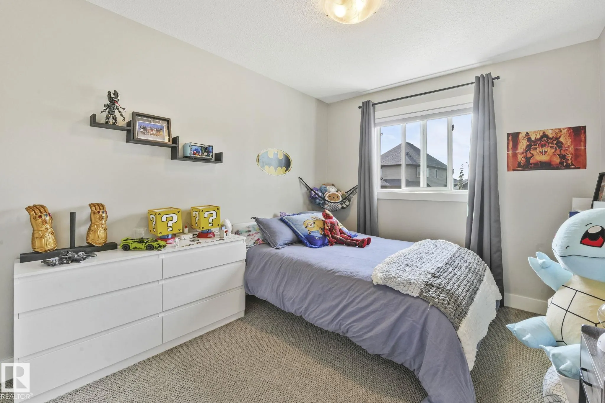 127 AMBERLEY Way