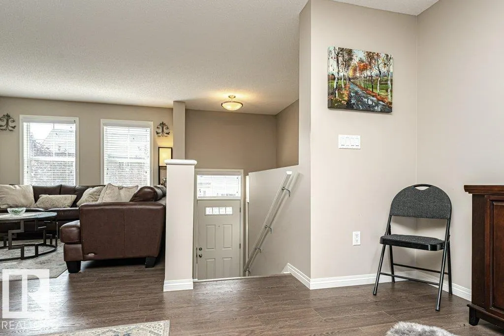 7385 EDGEMONT Way