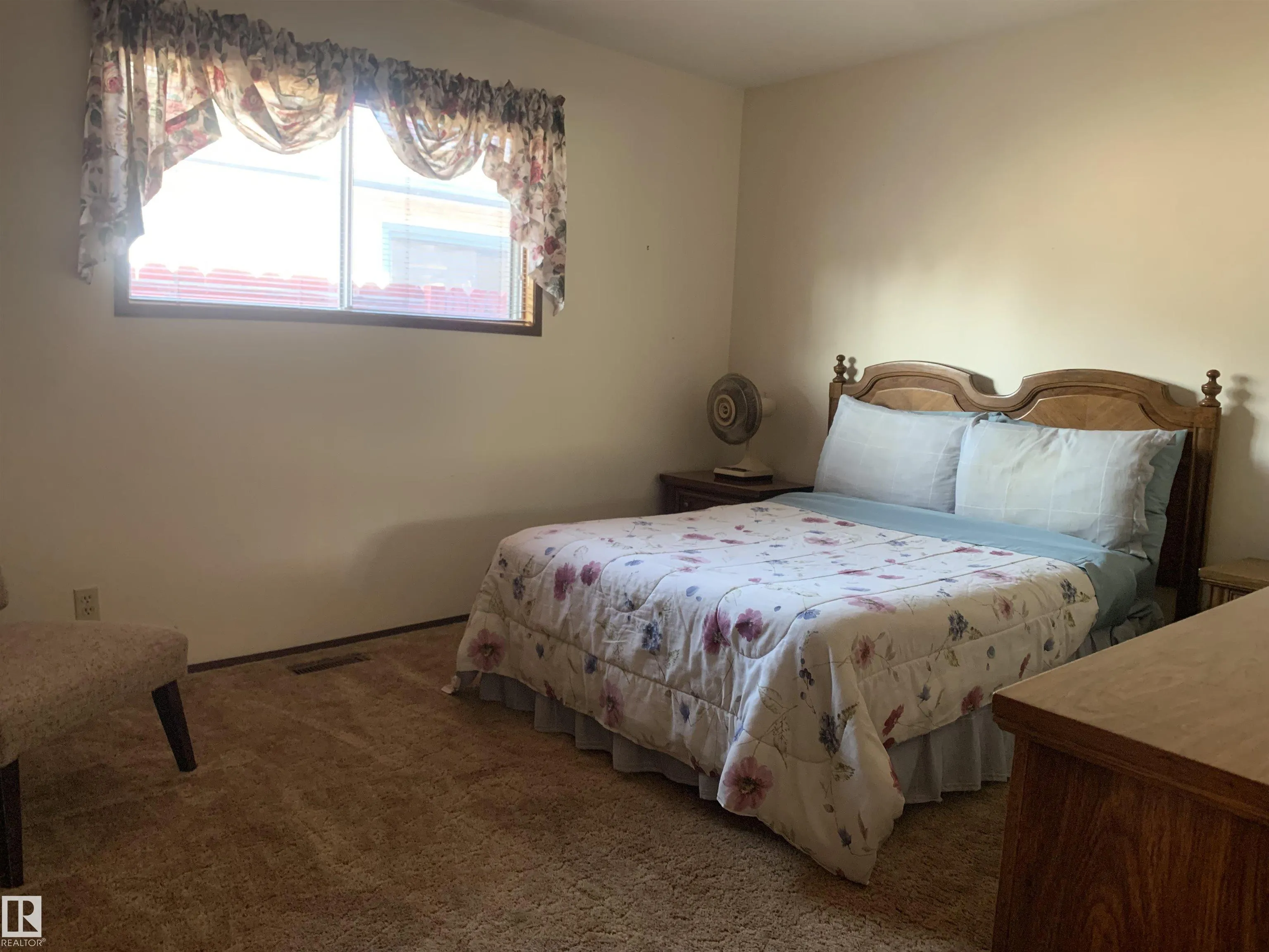 804A 1 Avenue