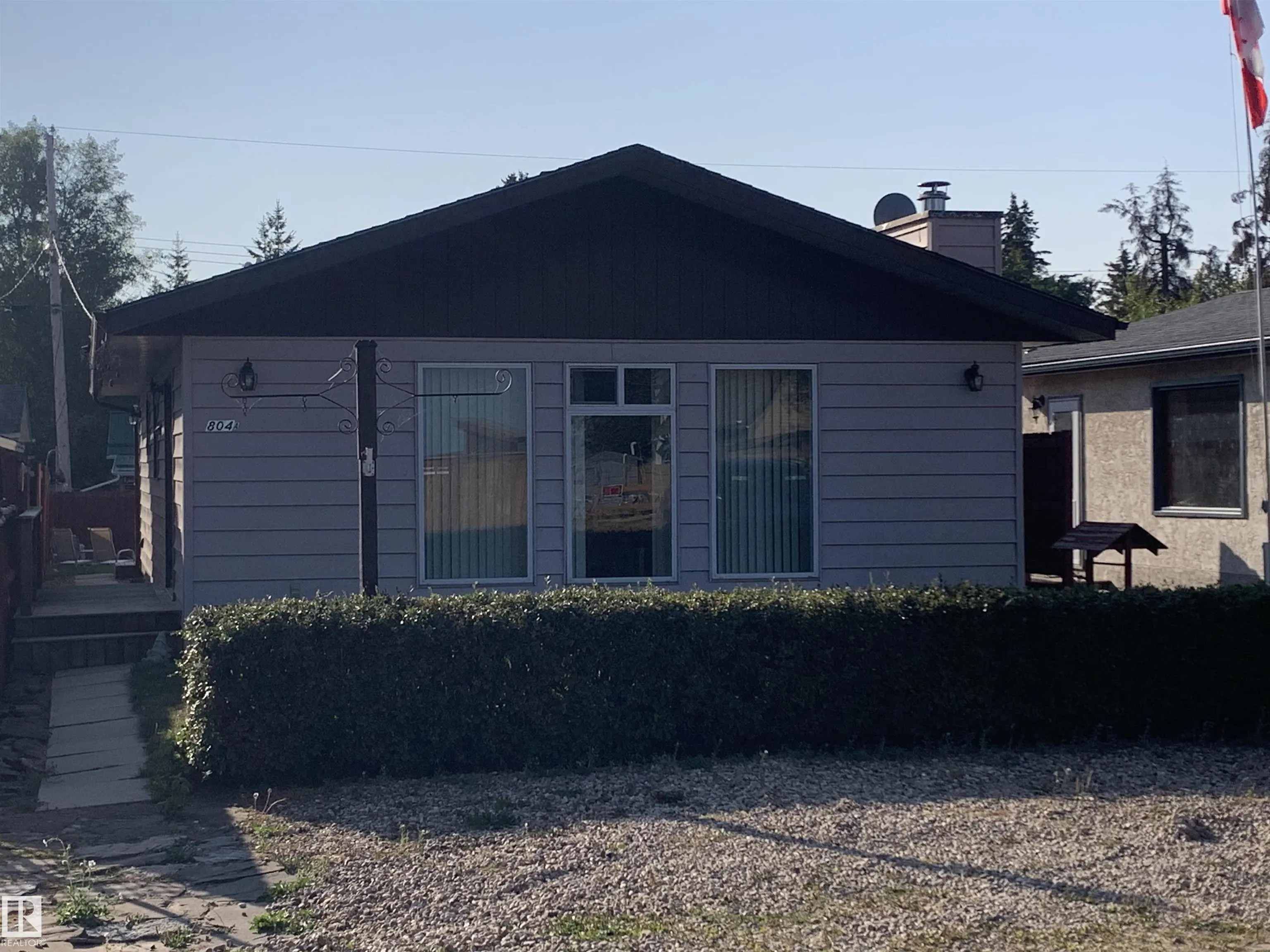 804A 1 Avenue