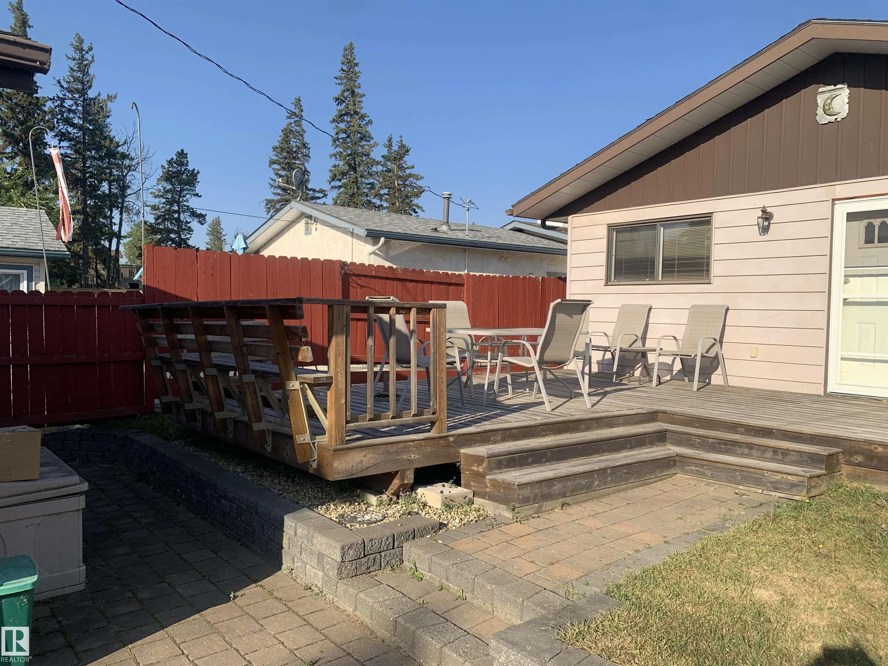 804A 1 Avenue