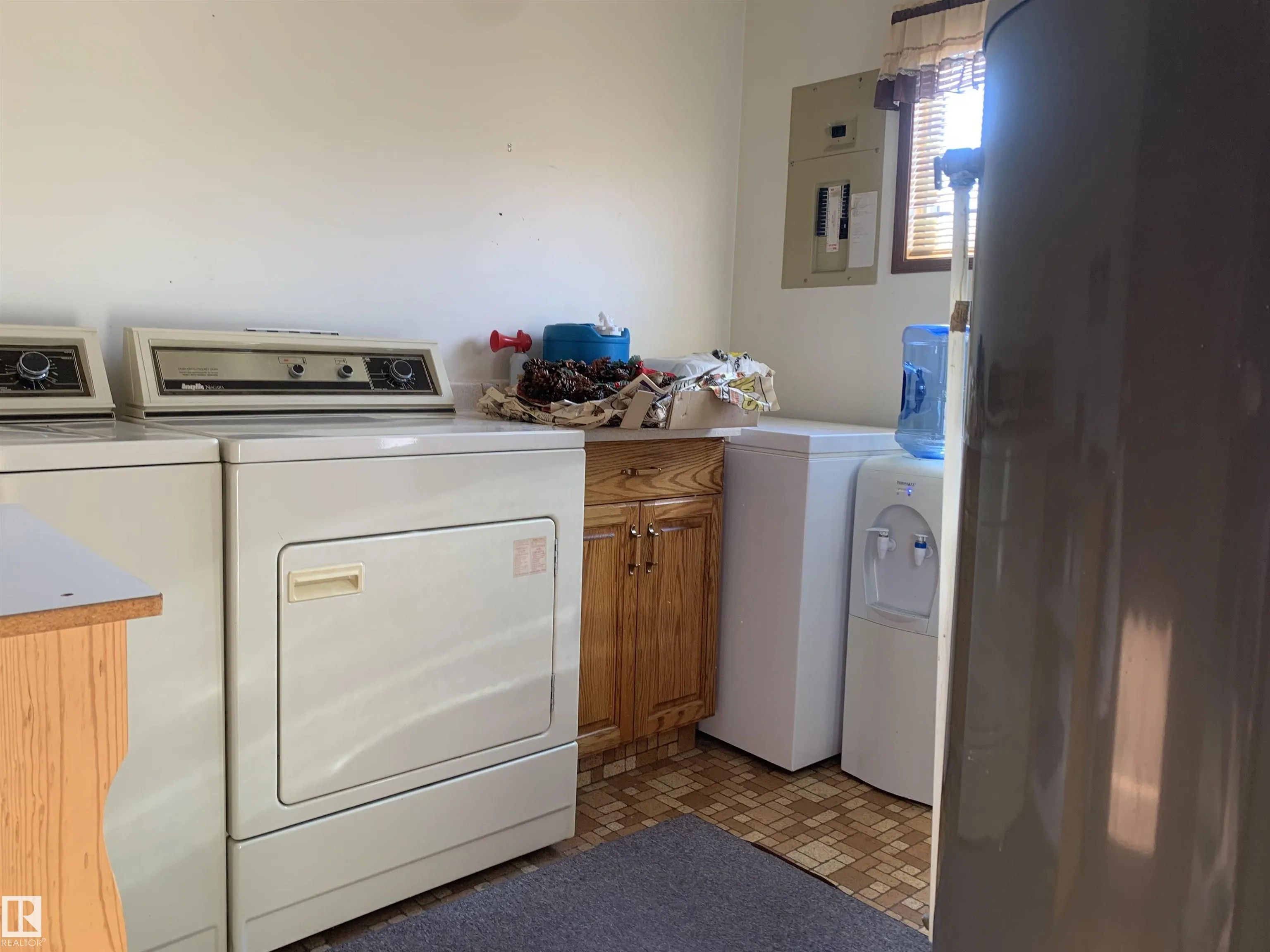 804A 1 Avenue