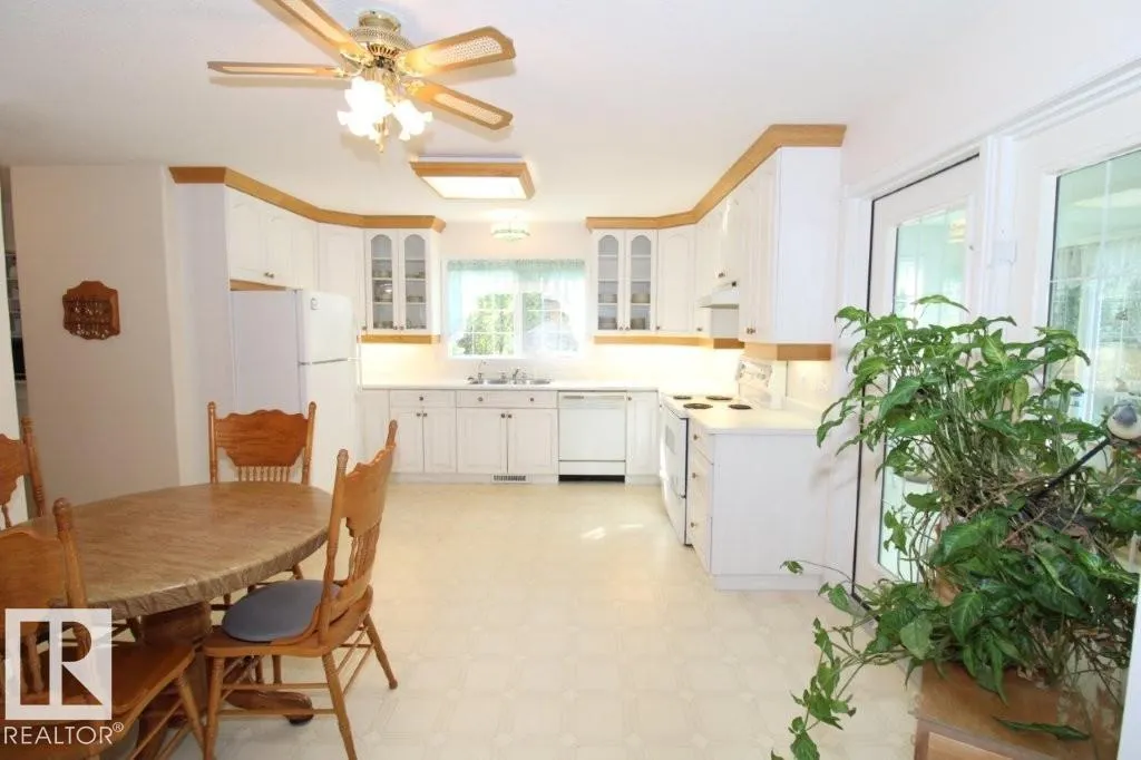 1121 HGHWAY 633