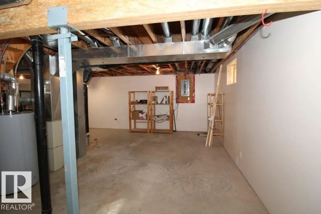 1121 HGHWAY 633