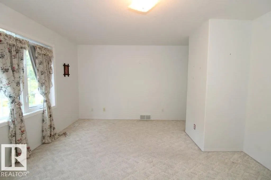 1121 HGHWAY 633