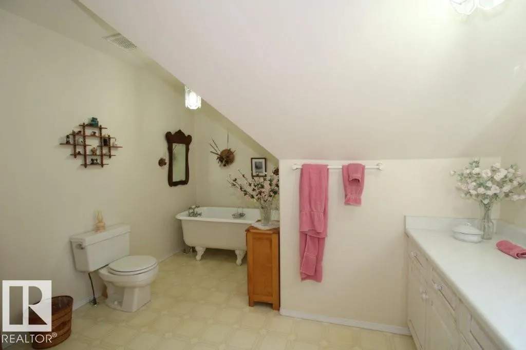 1121 HGHWAY 633