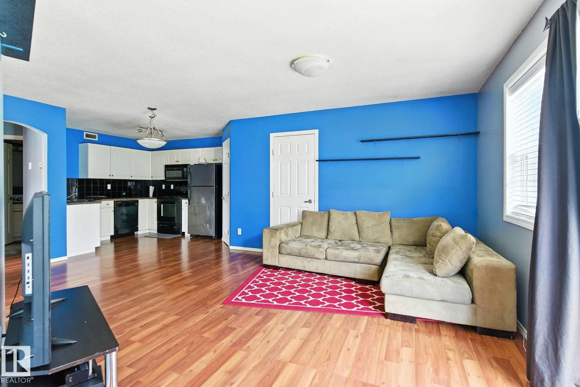 150 EDWARDS Drive