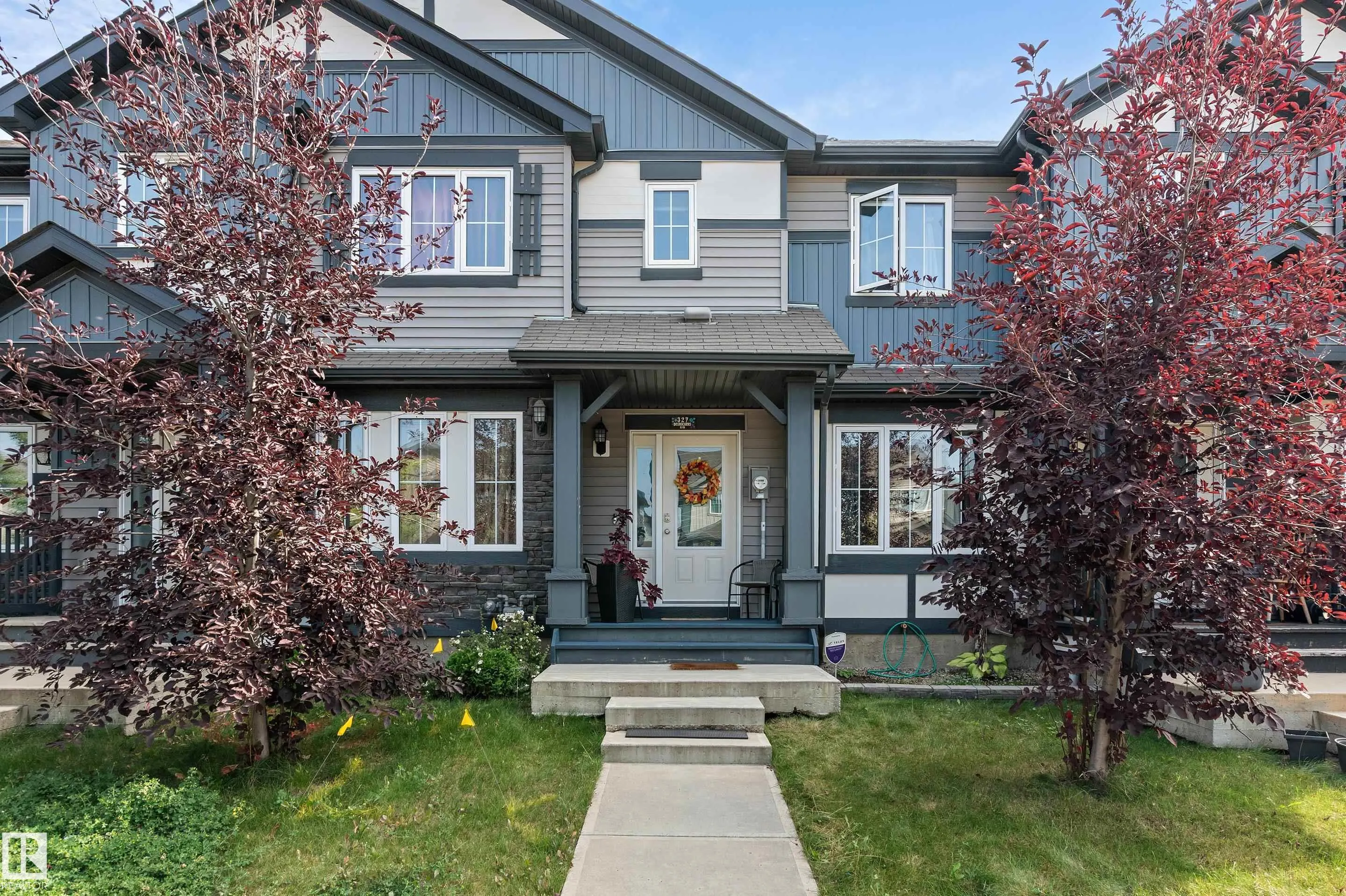327 DESROCHERS Boulevard