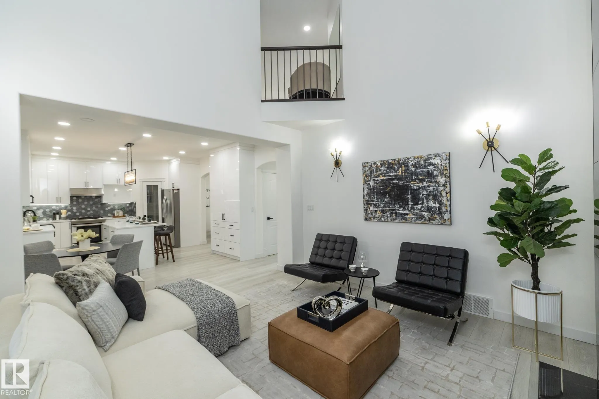 926 THOMPSON Place