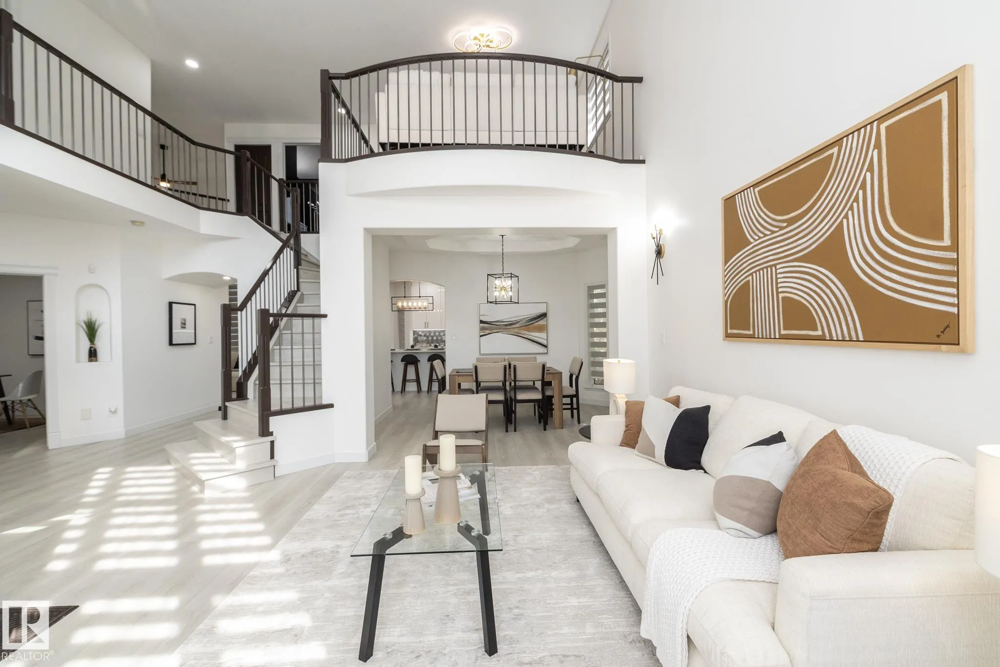 926 THOMPSON Place