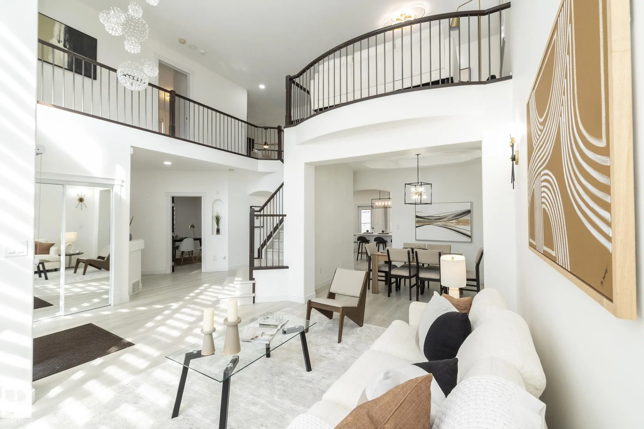 926 THOMPSON Place