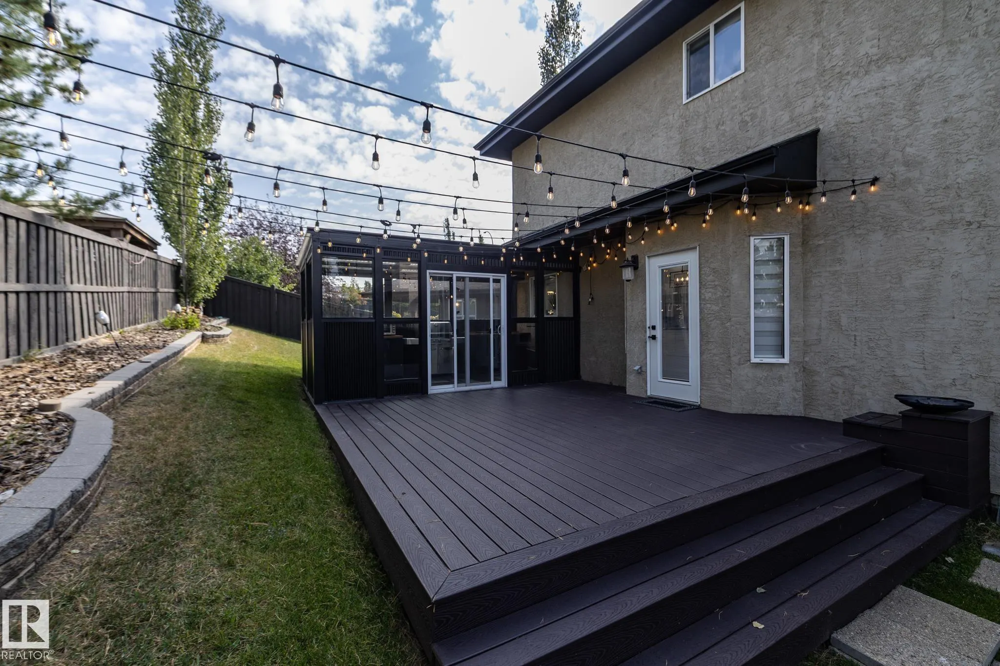 926 THOMPSON Place