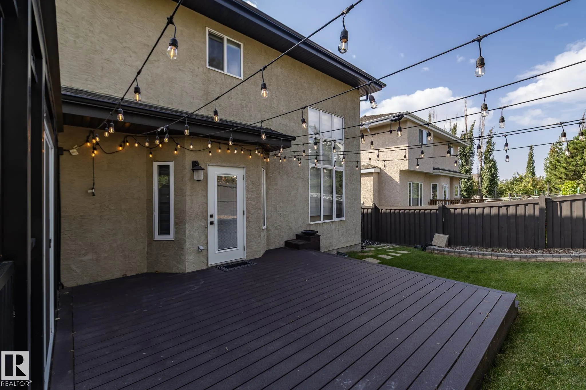 926 THOMPSON Place