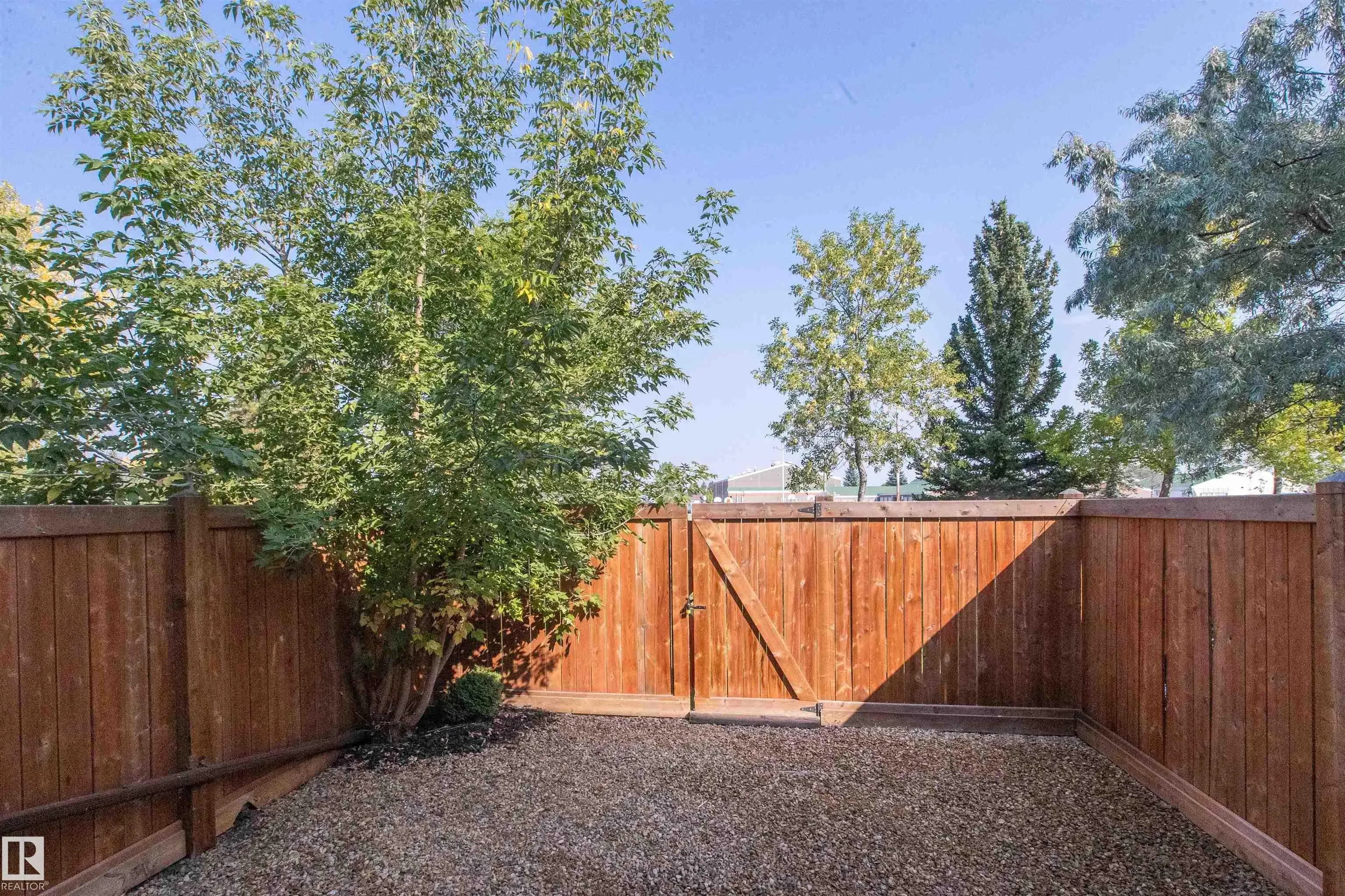 1270 LAKEWOOD Road