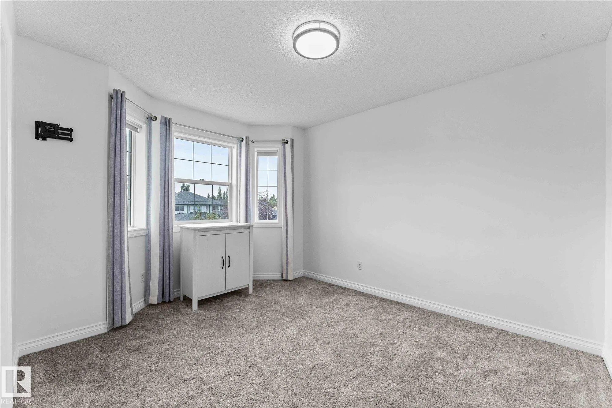 26 LINKSIDE Way