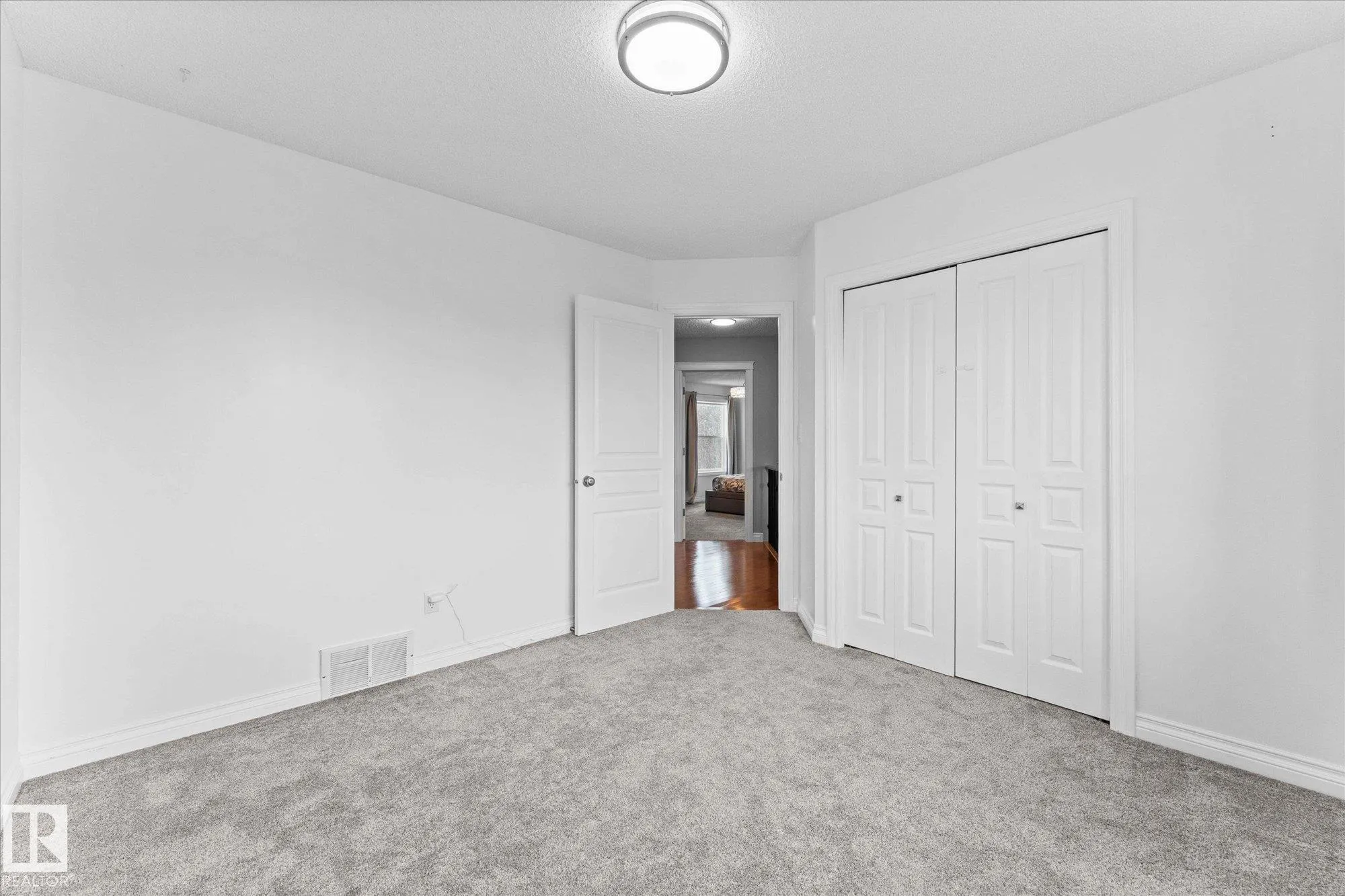 26 LINKSIDE Way