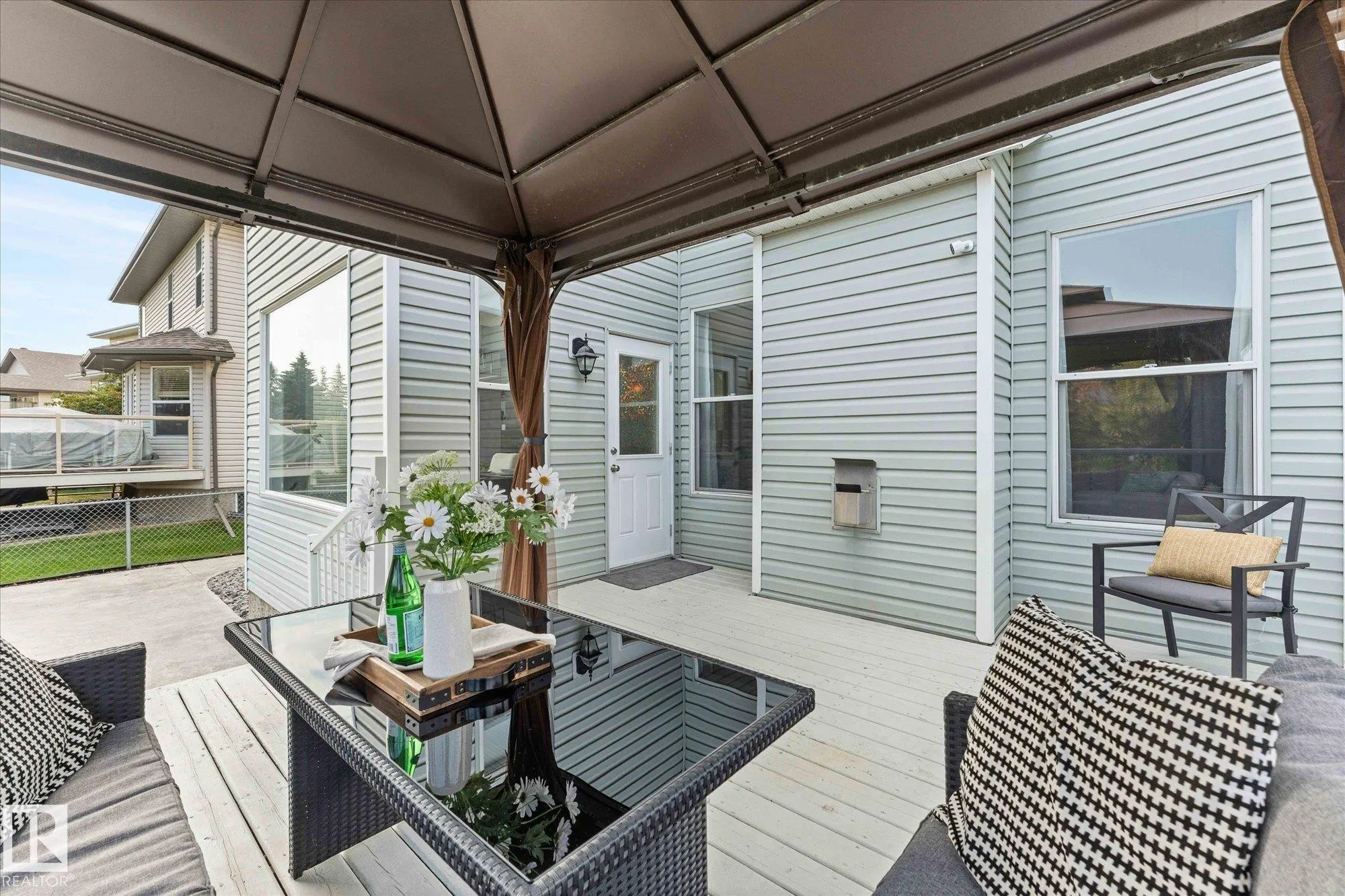 26 LINKSIDE Way