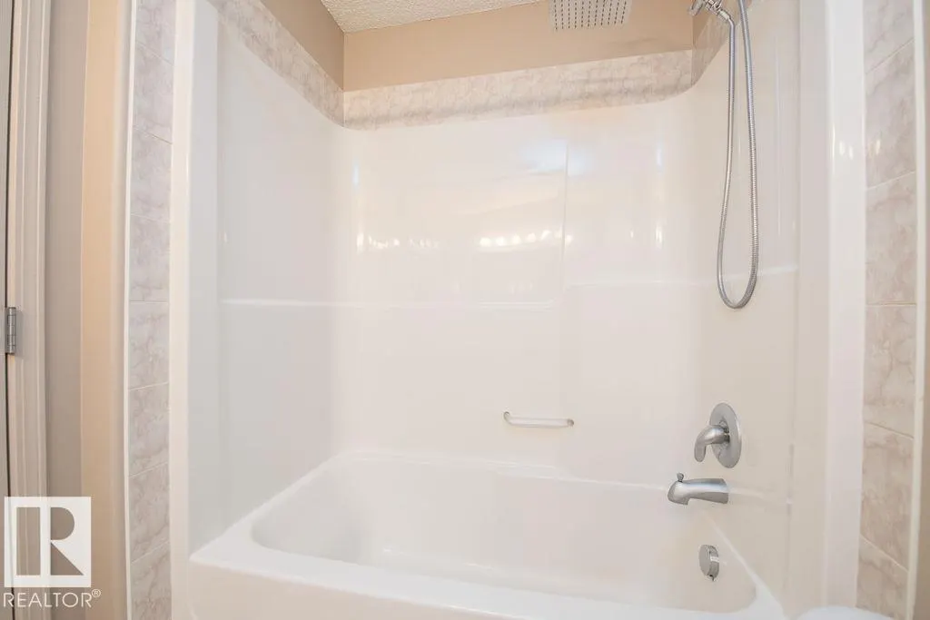 155 Crocus Crescent