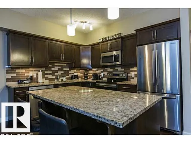 10530 56 AV NW