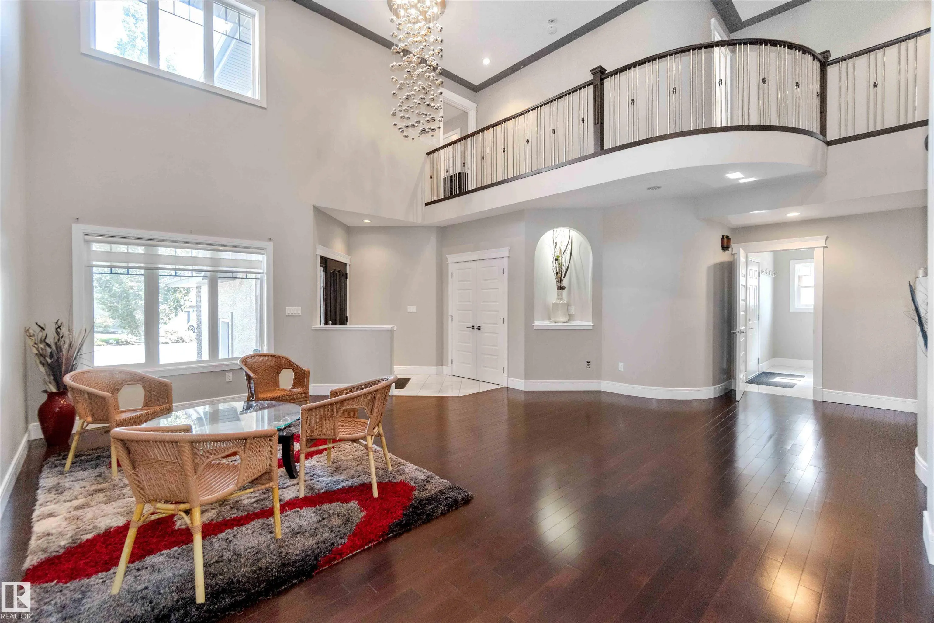 3948 CLAXTON Loop