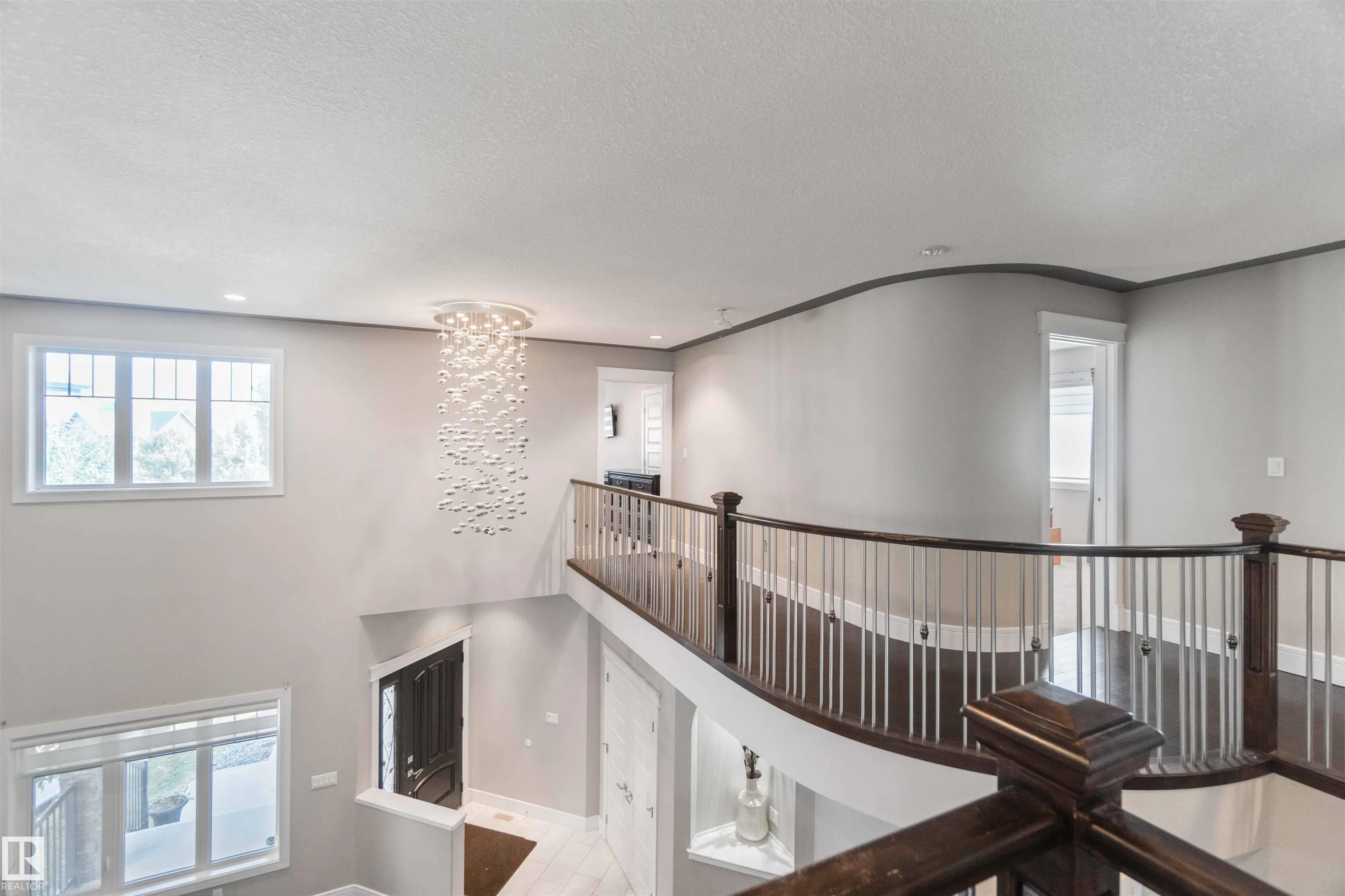 3948 CLAXTON Loop