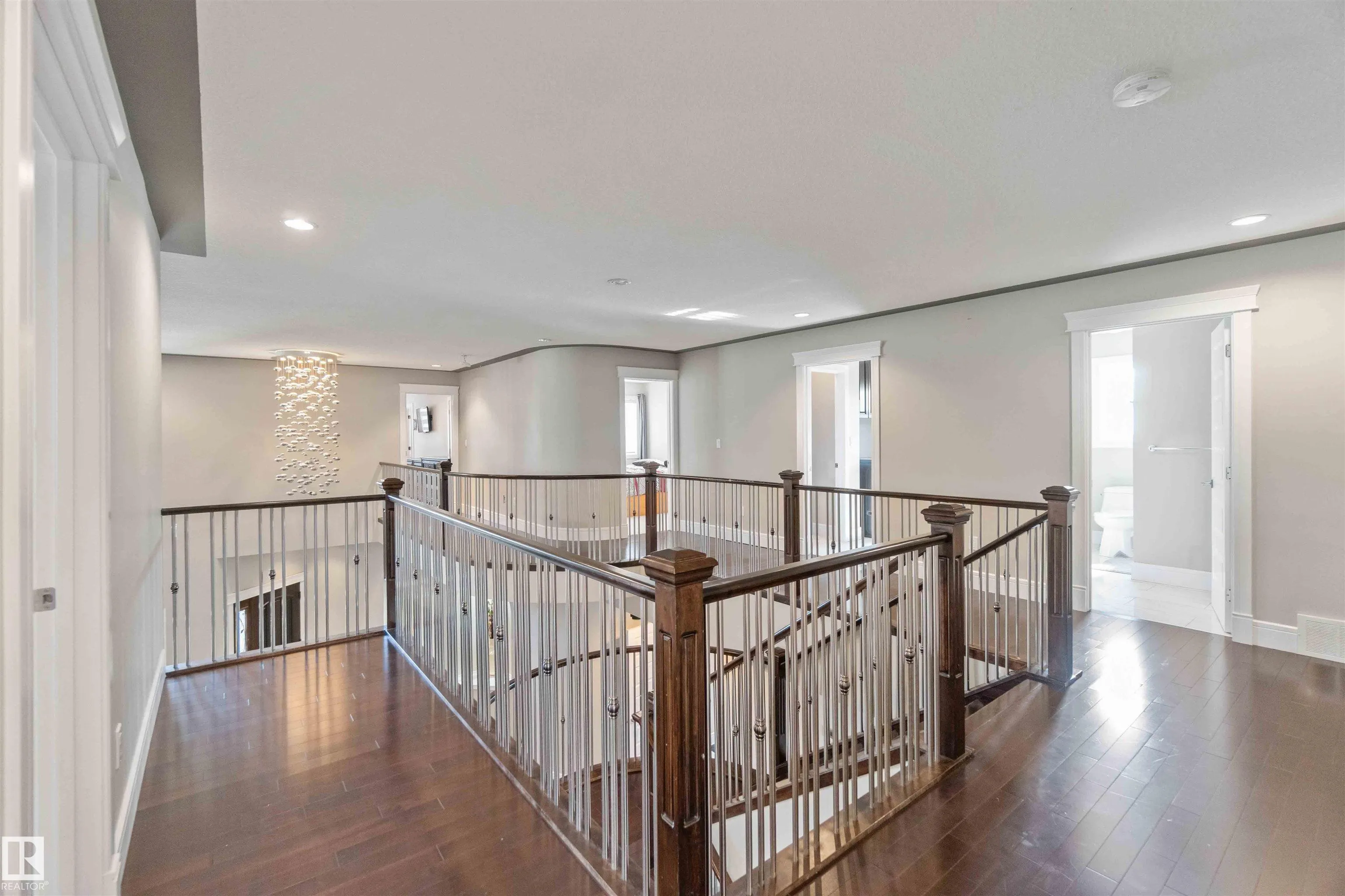 3948 CLAXTON Loop