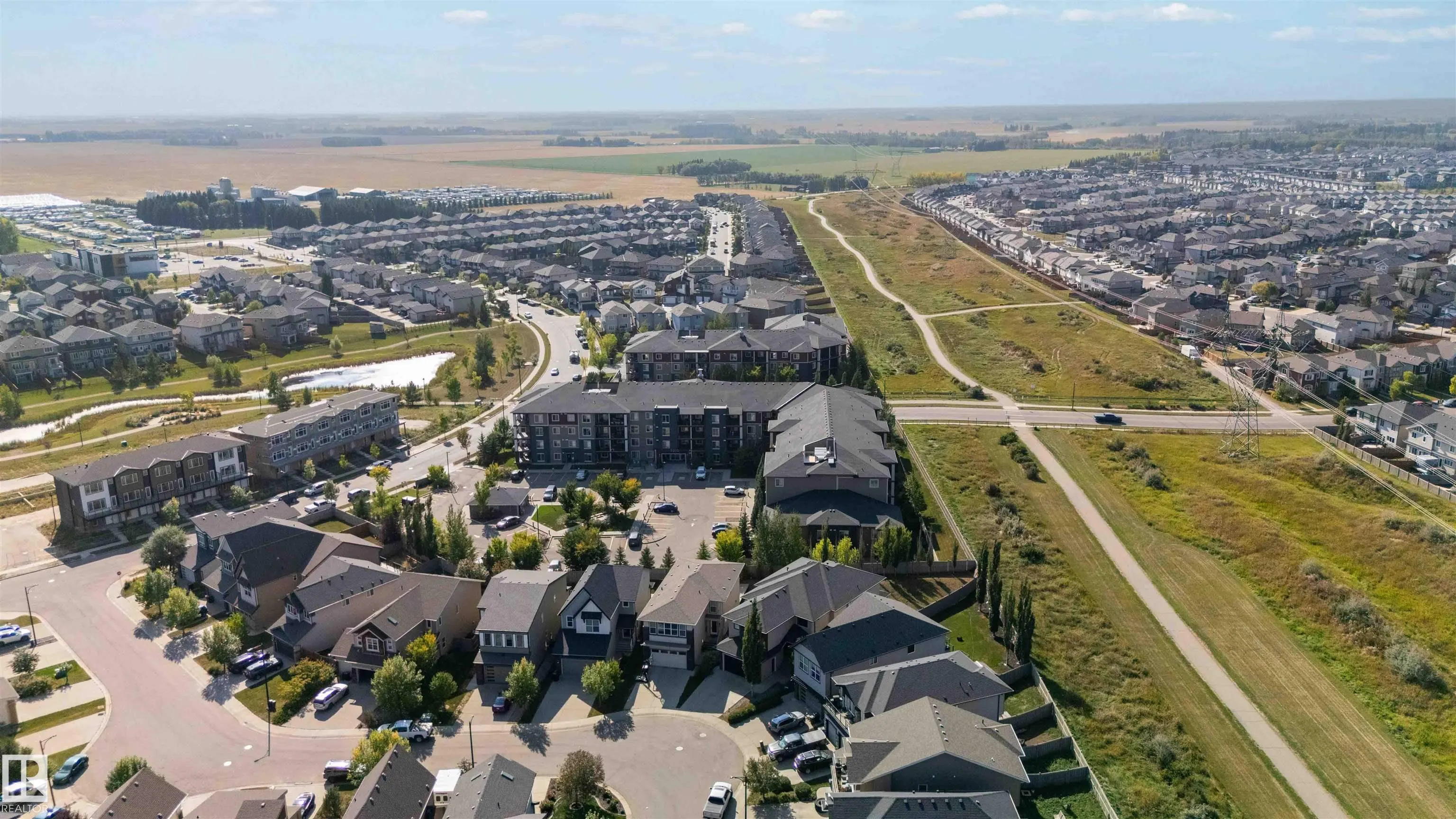 3948 CLAXTON Loop