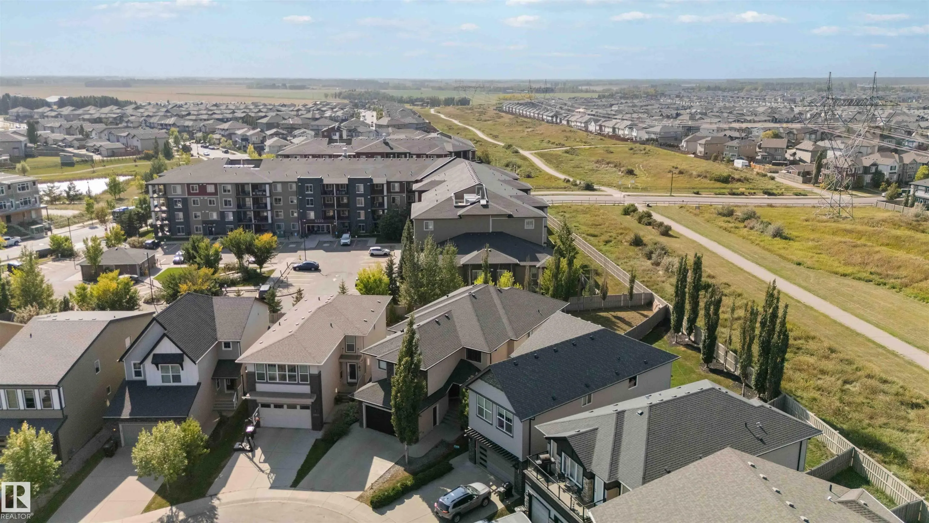 3948 CLAXTON Loop