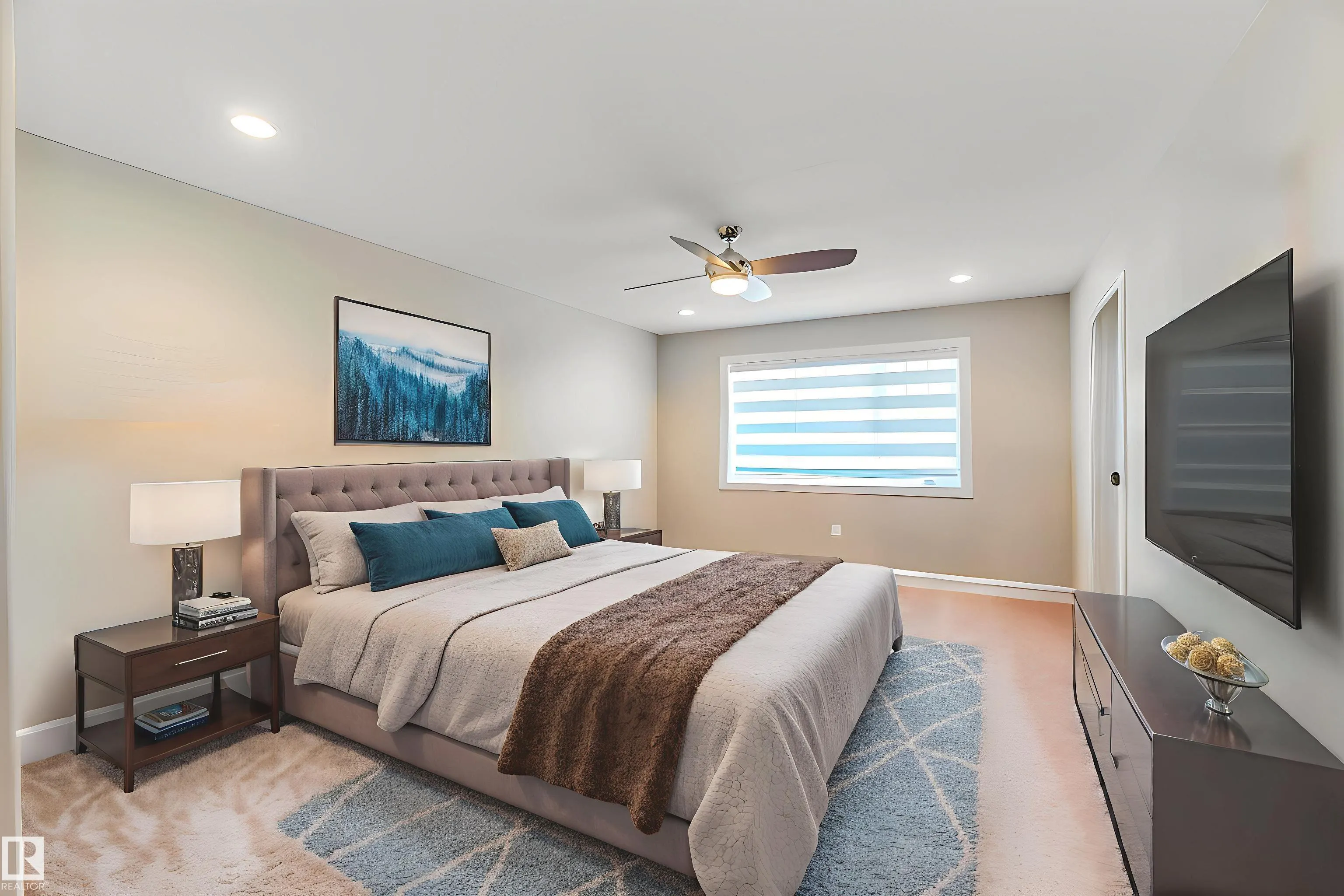 3948 CLAXTON Loop