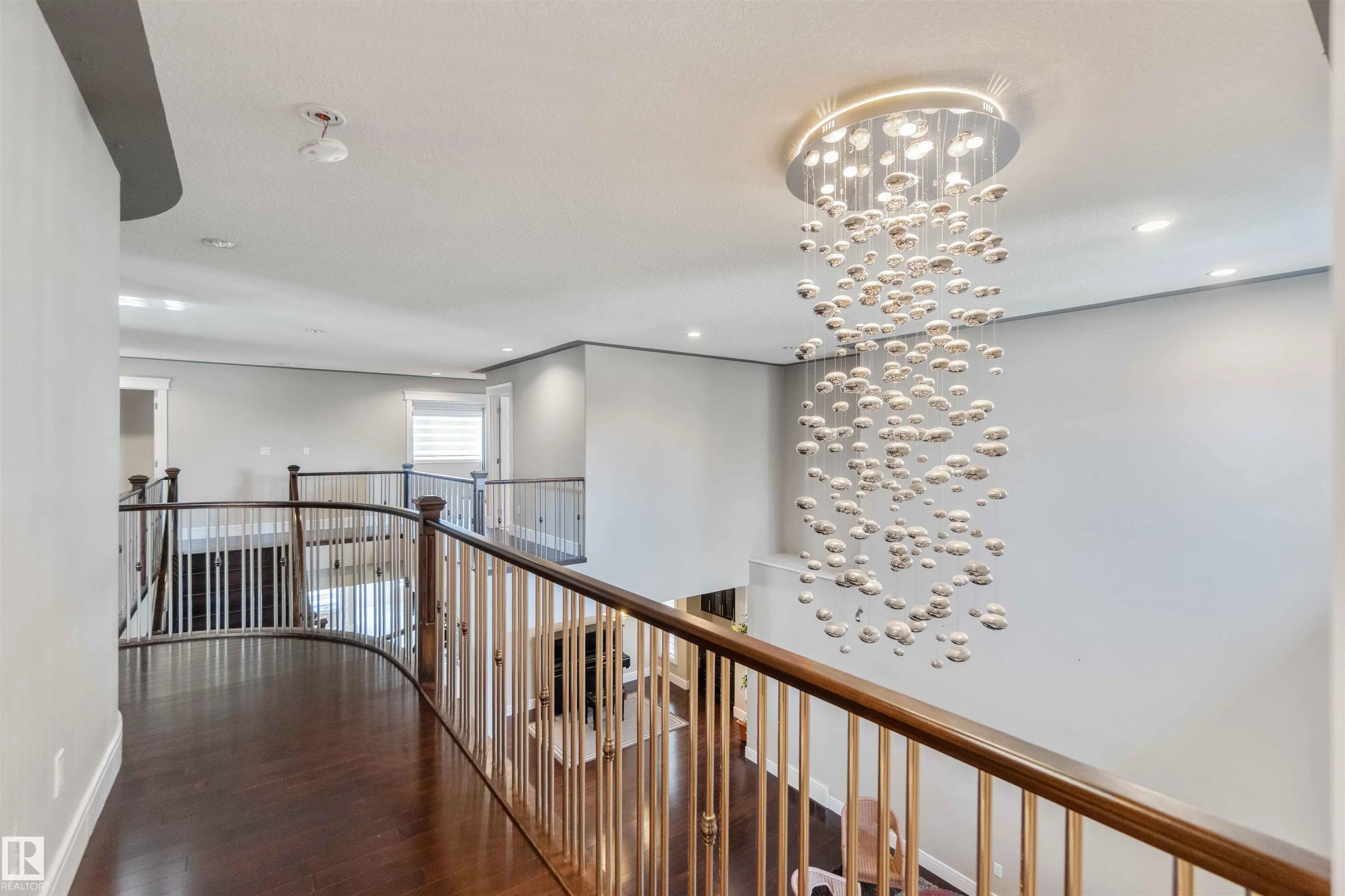 3948 CLAXTON Loop