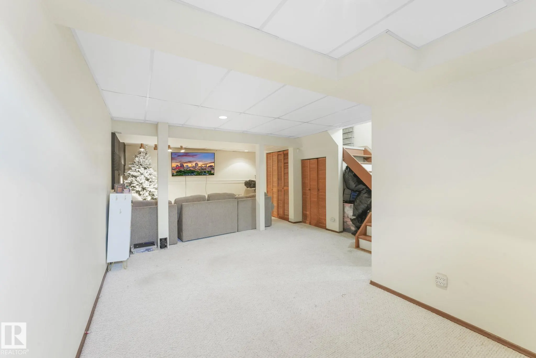 420 CLAREVIEW Road