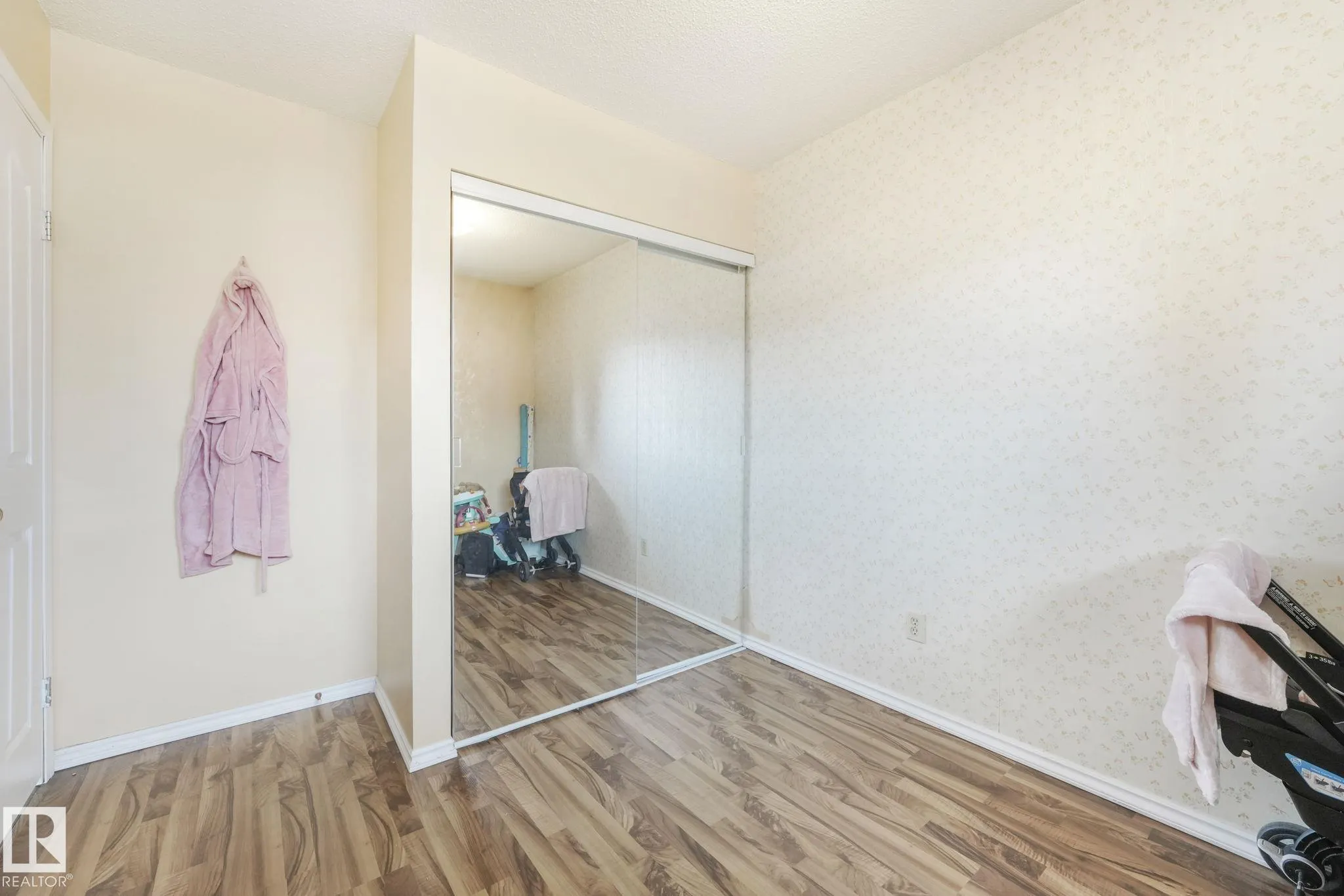 420 CLAREVIEW Road