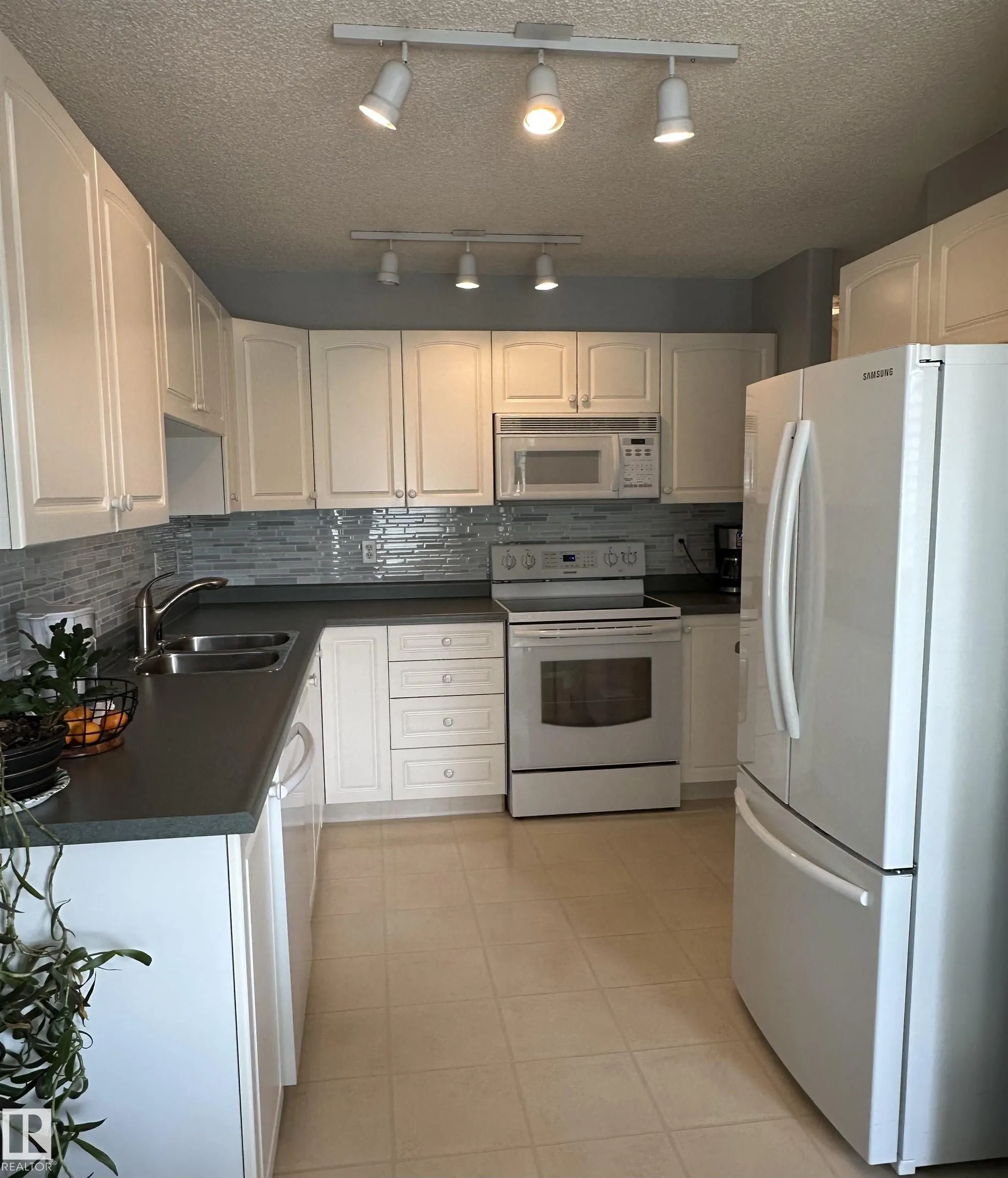 1401 CLOVER BAR Road